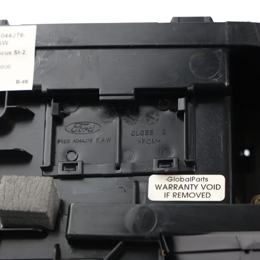 Ford Focus MK3 Consola Central Portavasos Compartimento - SKU F1EB-A044J76-CAW - Número de pieza F1EB-A044J76-CAW