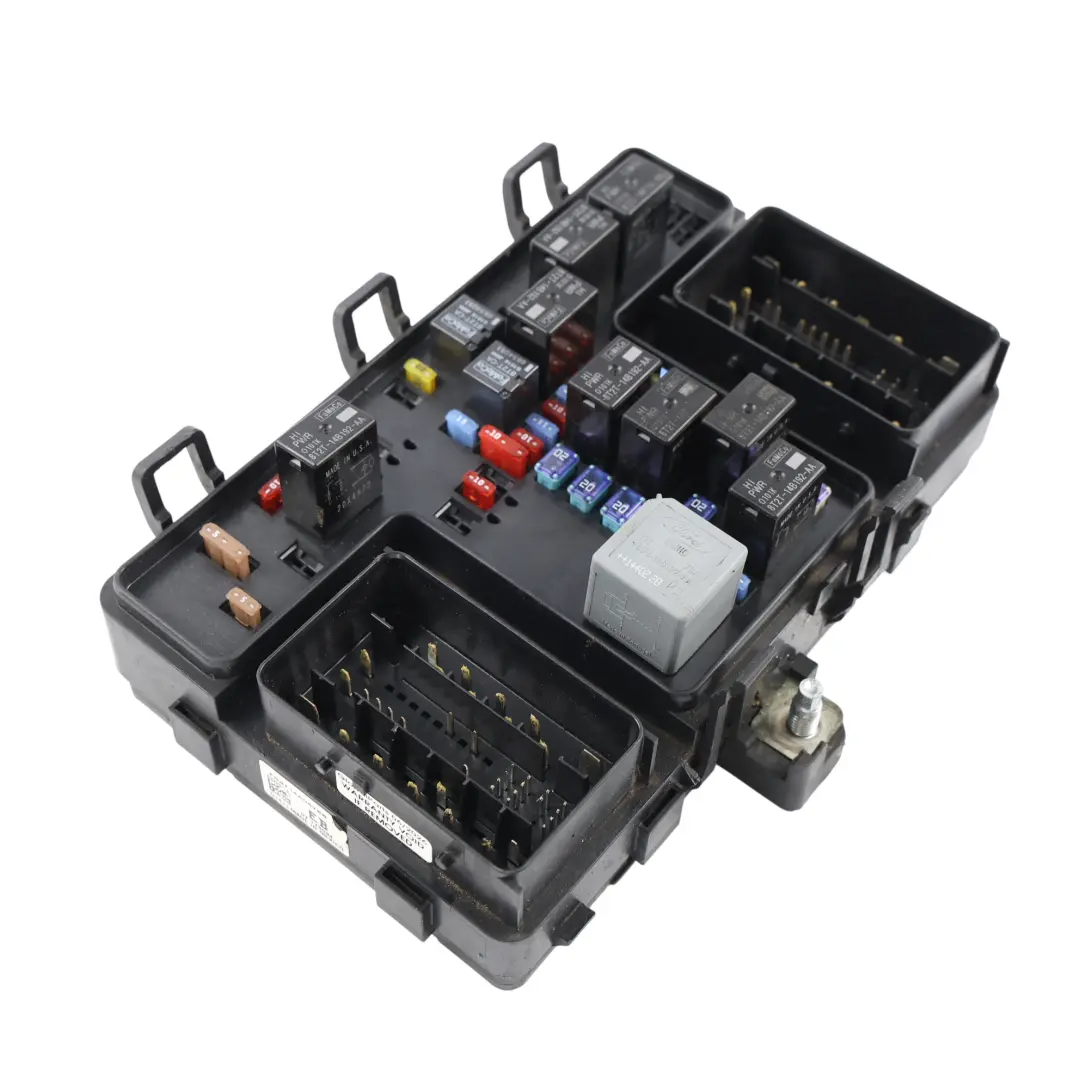 MK5 Scatola Fusibili Vano Motore 2.0 Diesel per Ford Mondeo con numero di parte FG9T-14A067-EB Ford Mondeo MK5 Scatola Fusibili Vano Motore 2.0 Diesel - SKU FG9T-14A067-EB - Numero di parte FG9T-14A067-EB
