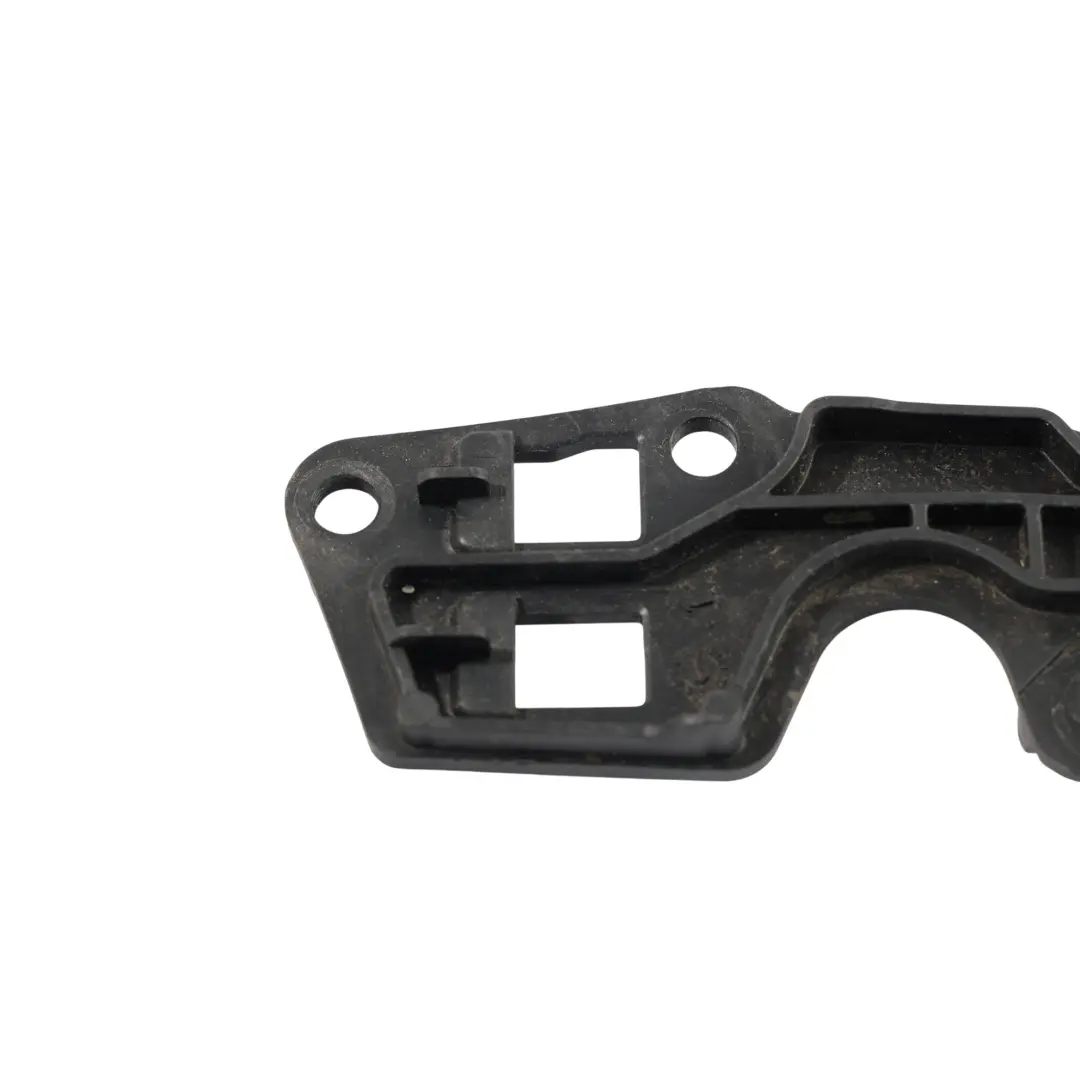 Wing Fender Bracket Mount Right O/S to Land Rover Discovery L550 with Part number FK72-16A128-AE Land Rover Discovery L550 Wing Fender Bracket Mount Right O/S - SKU FK72-16A128-AE - Part number FK72-16A128-AE