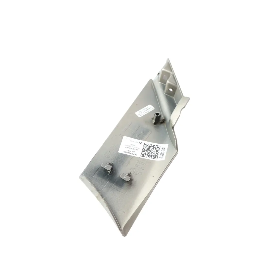Modanatura Parafango Anteriore Destro Kaikoura Stone 997 per Land Rover Sport L550 con numero di parte FK72-16D280-AA Land Rover Sport L550 Modanatura Parafango Anteriore Destro Kaikoura Stone 997 - SKU FK72-16D280-AA-KST - Numero di parte FK72-16D280-AA