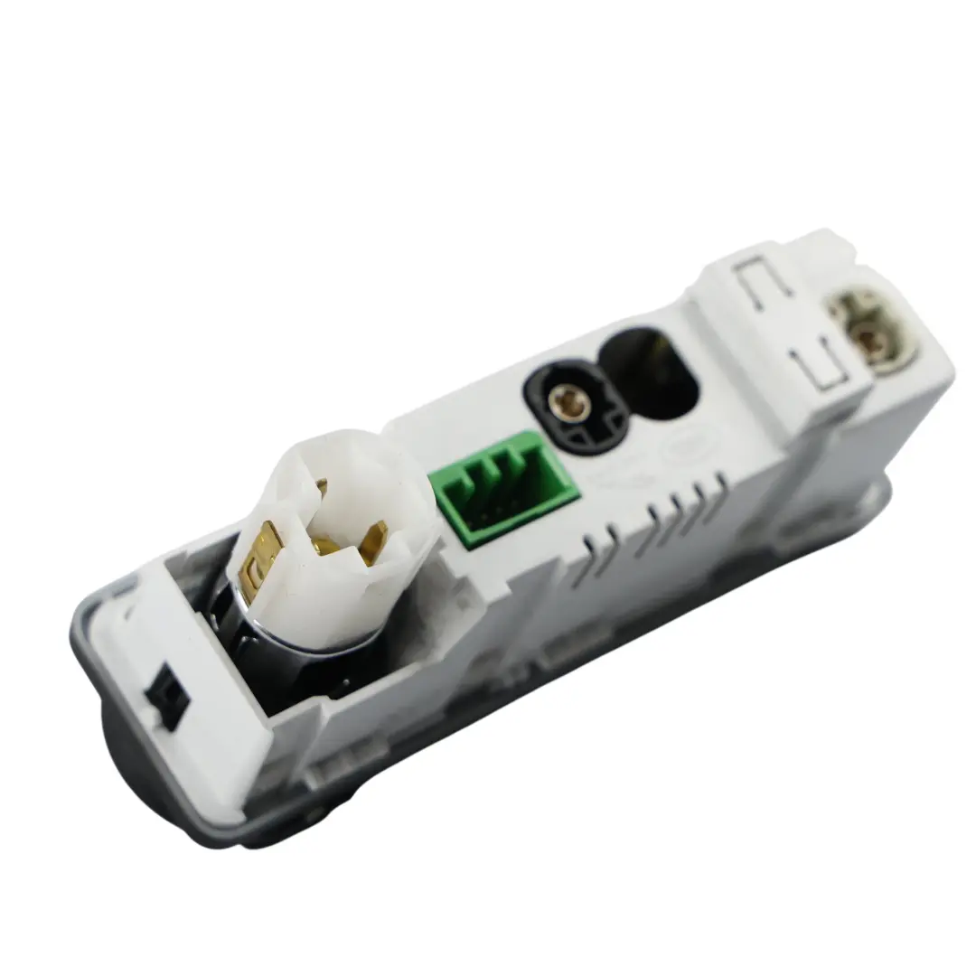Land Rover Evoque L538 Puerto Socket Multimedia USB SD Card - SKU FK72-19C166-BD-1 - Número de pieza FK72-19C166-BD