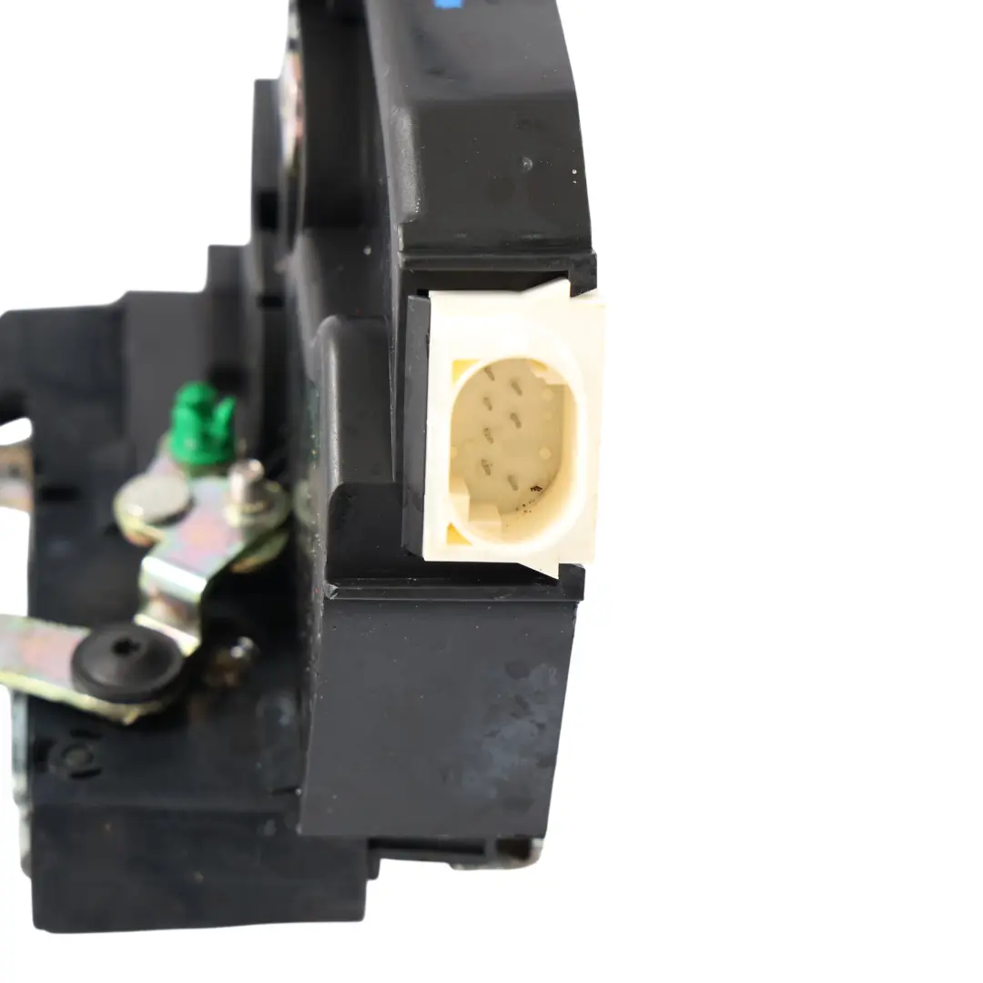 Actuador Cerradura Puerta Trasera Derecha para Land Rover Discovery 2 L318 con número de pieza FQM100700 Land Rover Discovery 2 L318 Actuador Cerradura Puerta Trasera Derecha - SKU FQM100700 - Número de pieza FQM100700