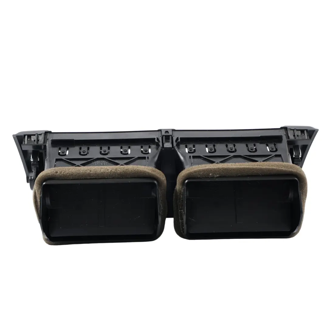 Grille Aération Tableau Bord Avant pour Range Rover Evoque L538 à propos du numéro de pièce GJ32-014L21-AB Range Rover Evoque L538 Grille Aération Tableau Bord Avant - SKU GJ32-014L21-AB - Numéro de pièce GJ32-014L21-AB