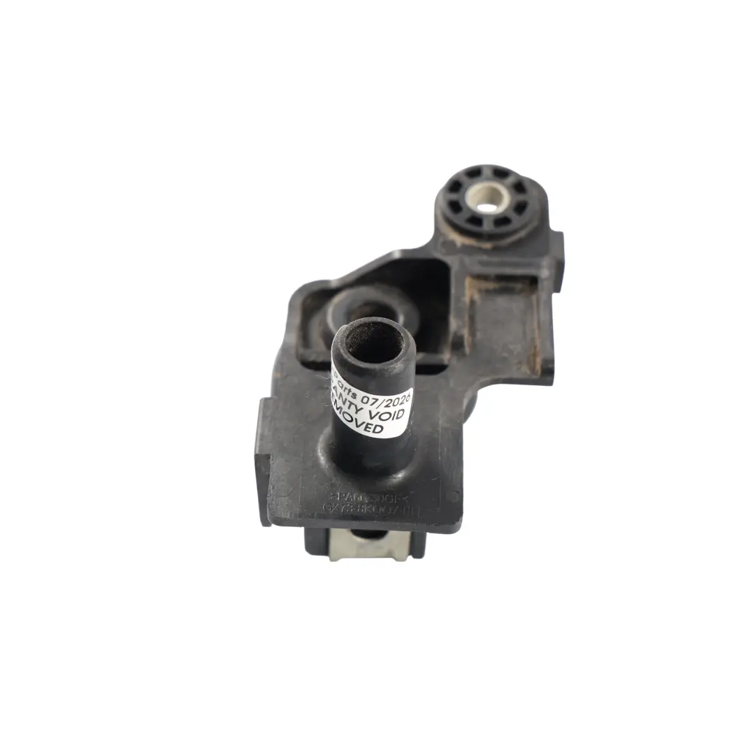 Radiator Mount Bracket Upper Left N/S L560 to Range Rover Velar L560 with Part number GX73-8K007-BF Range Rover Velar L560 Radiator Mount Bracket Upper Left N/S L560 - SKU GX73-8K007-BF - Part number GX73-8K007-BF