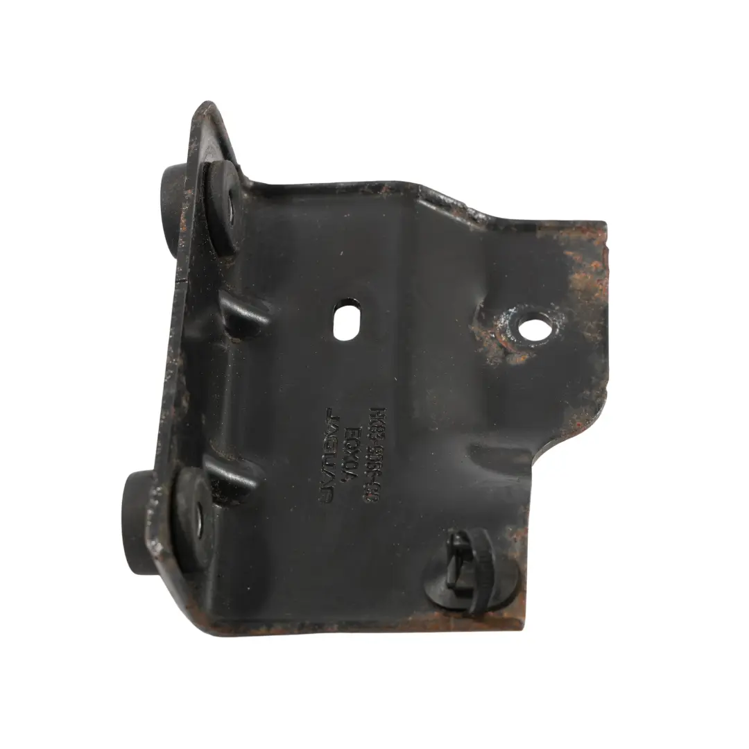 Supporto AdBlue Sinistro per Land Rover Range Rover Velar L560 con numero di parte HK83-9066-CC Land Rover Range Rover Velar L560 Supporto AdBlue Sinistro - SKU HK83-9066-CC - Numero di parte HK83-9066-CC