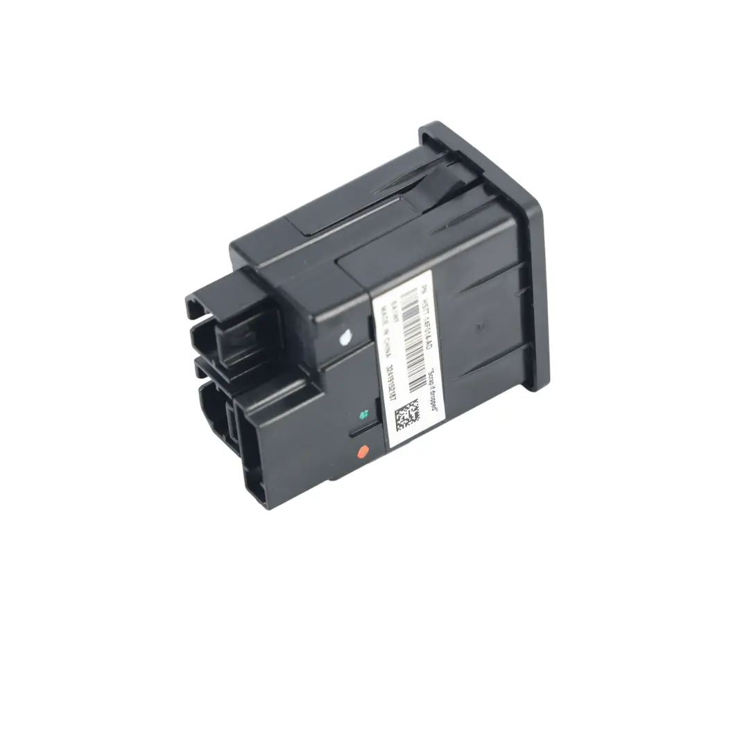 MK5 Puerto USB Socket Media para Ford Mondeo con número de pieza HS7T-14F014-AD Ford Mondeo MK5 Puerto USB Socket Media - SKU HS7T-14F014-AD - Número de pieza HS7T-14F014-AD