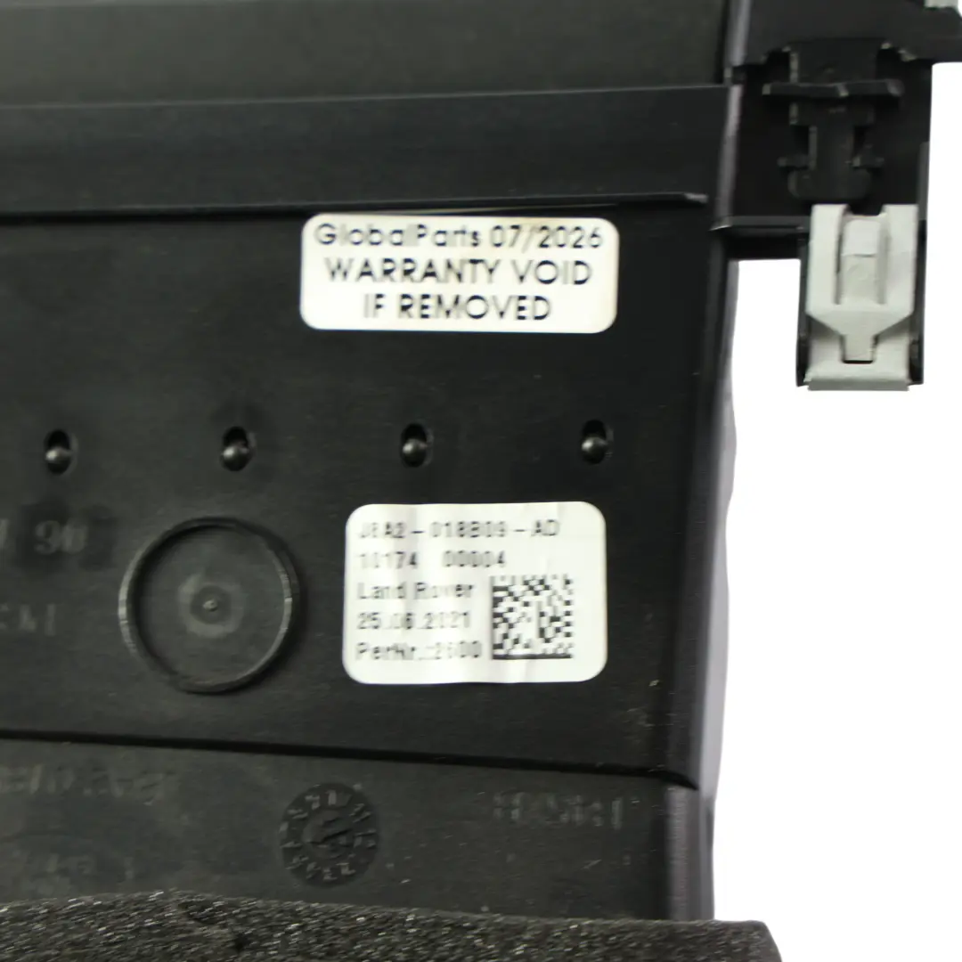 Range Rover Velar L560 Kratka Nawiewu Deski Prawa Boczna - SKU J8A2-018B09-AD - Numer Części J8A2-018B09-AD