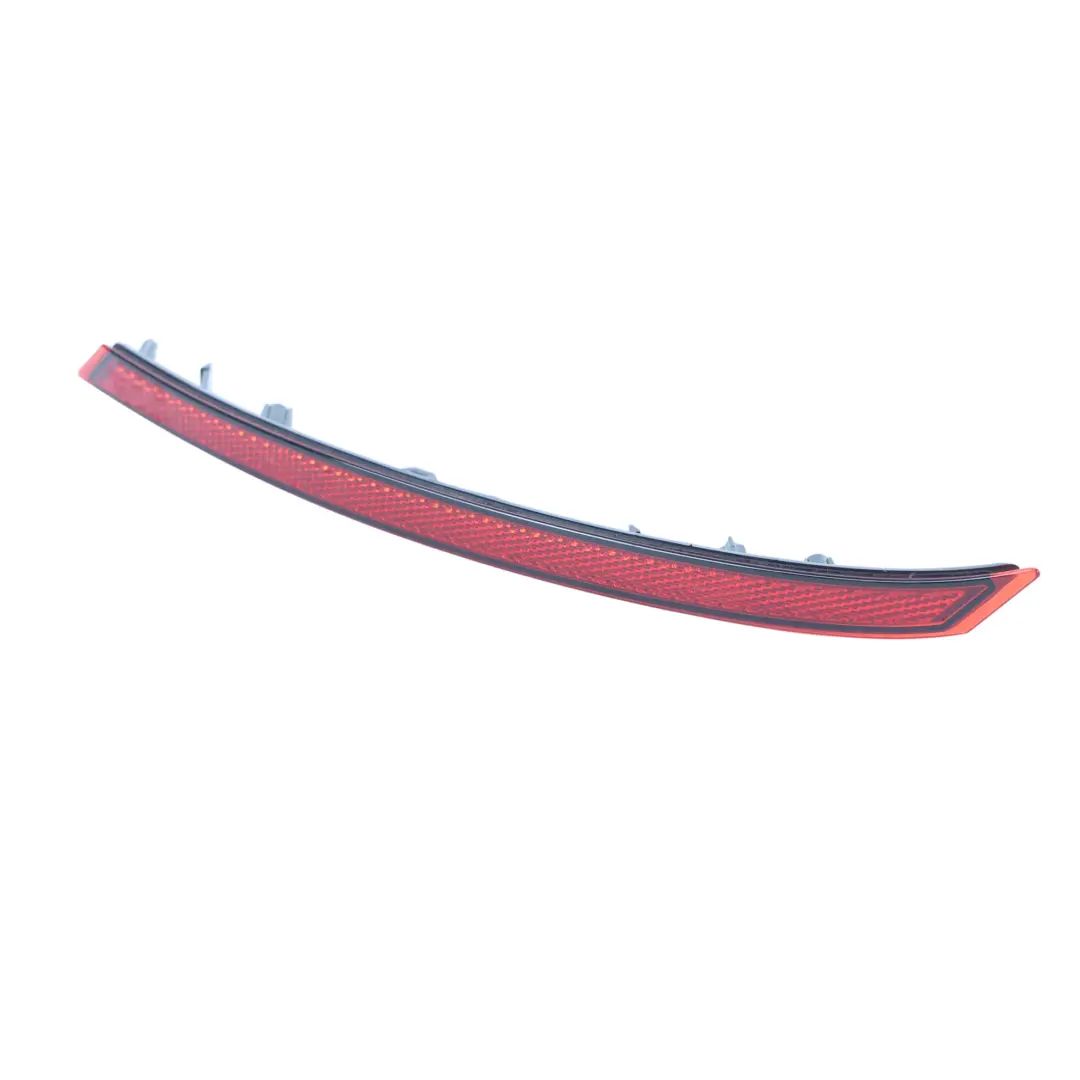 Reflektor Stoßstange Hinten Rechts für Land Rover Velar L560 mit Teilenummer J8A2-13A568-AE Land Rover Velar L560 Reflektor Stoßstange Hinten Rechts - SKU J8A2-13A568-AE - Teilenummer J8A2-13A568-AE