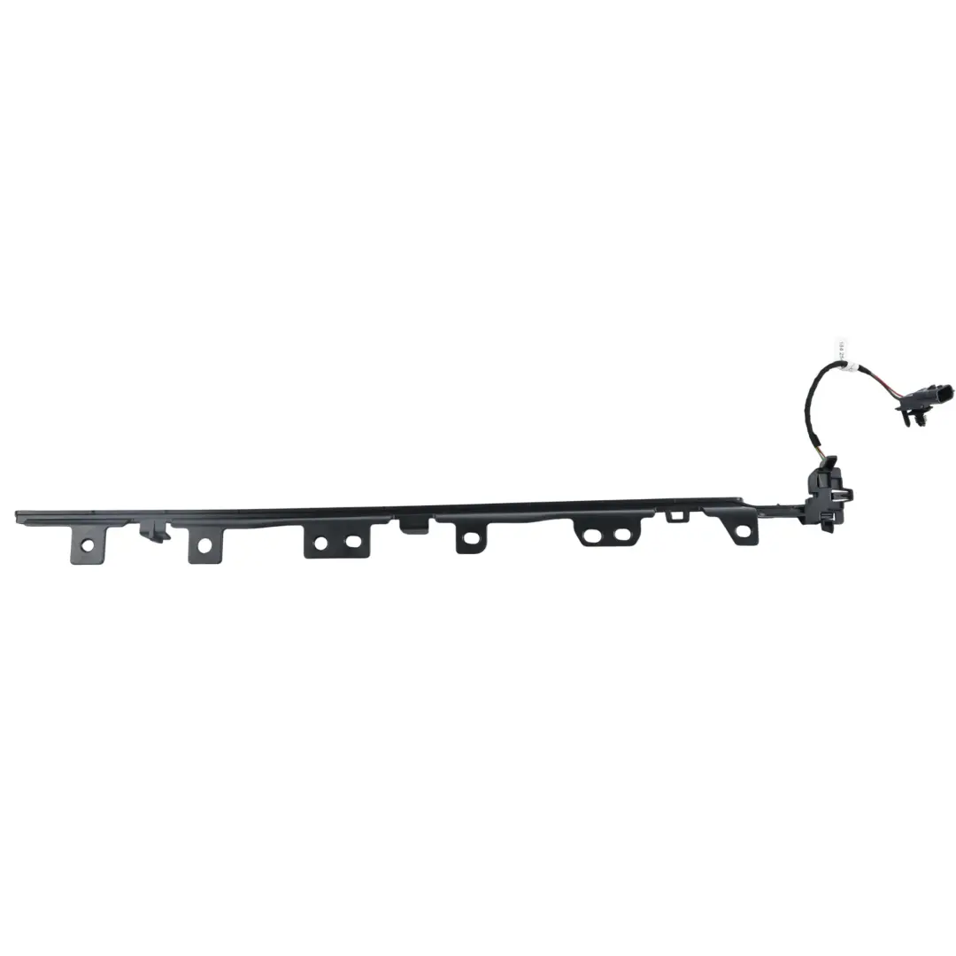 Land Rover Range Rover Velar L560 Light Guide Rear Right O/S - SKU RHD-J8A2-15D100-BA - Part number J8A2-15D100-BA