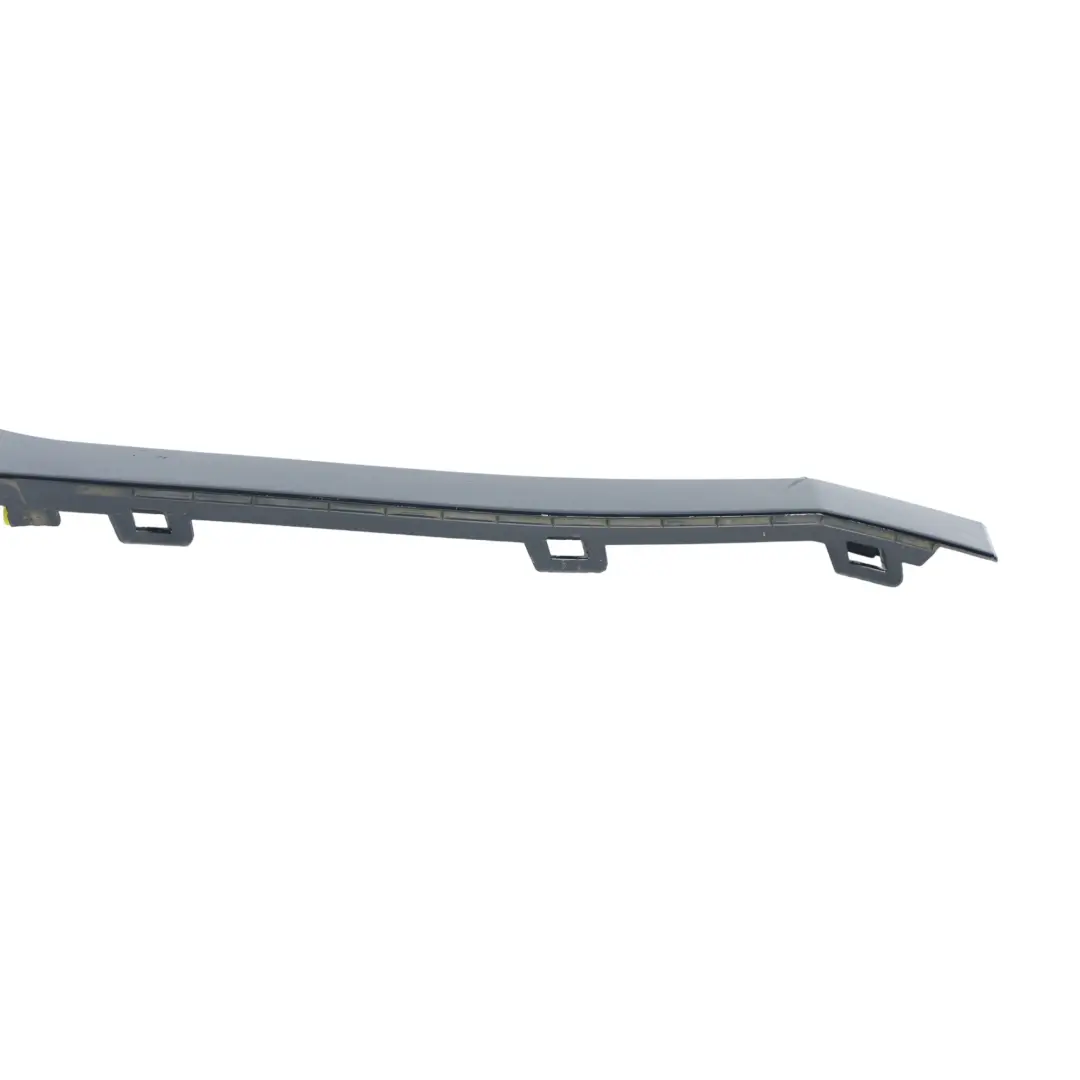 Copri Paraurti Post Dx Grigio J8A2-17D753-BA per Land Rover Range Rover Velar L560 con numero di parte J8A2-17D752-BA Land Rover Range Rover Velar L560 Copri Paraurti Post Dx Grigio J8A2-17D753-BA - SKU J8A2-17D752-BA-STO - Numero di parte J8A2-17D752-BA