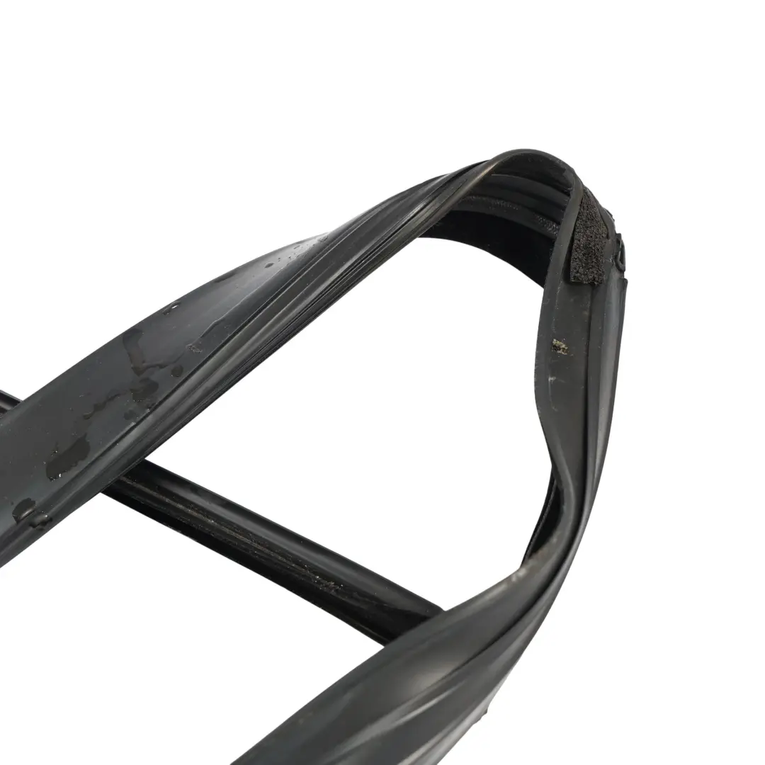Joint Vitre Porte Avant Droit pour Range Rover Velar L560 à propos du numéro de pièce J8A2-21596-A Range Rover Velar L560 Joint Vitre Porte Avant Droit - SKU J8A2-21596-A - Numéro de pièce J8A2-21596-A