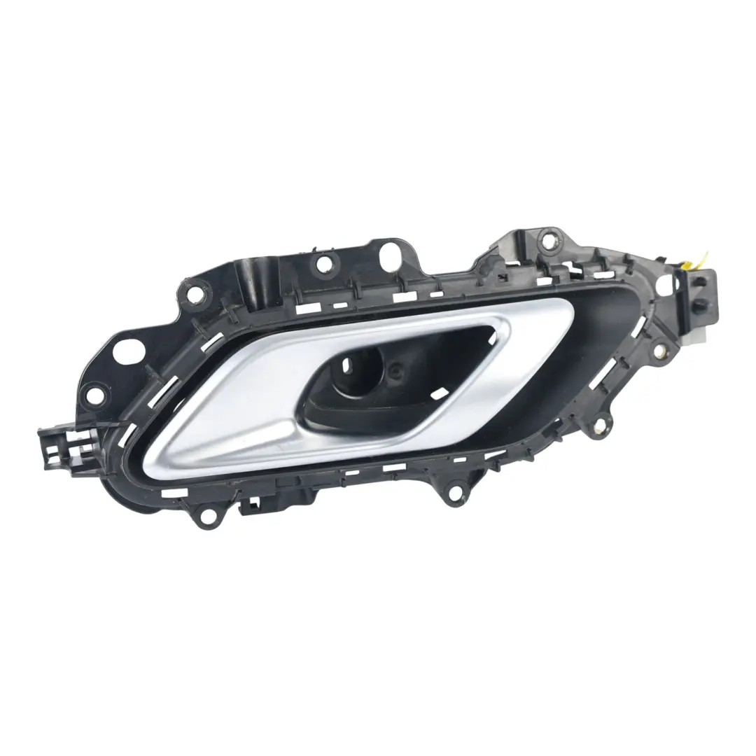 Klamka Przednich Drzwi Prawa do Range Rover Velar L560 o numerze J8A2-22600-AB Range Rover Velar L560 Klamka Przednich Drzwi Prawa - SKU J8A2-22600-AB - Numer Części J8A2-22600-AB
