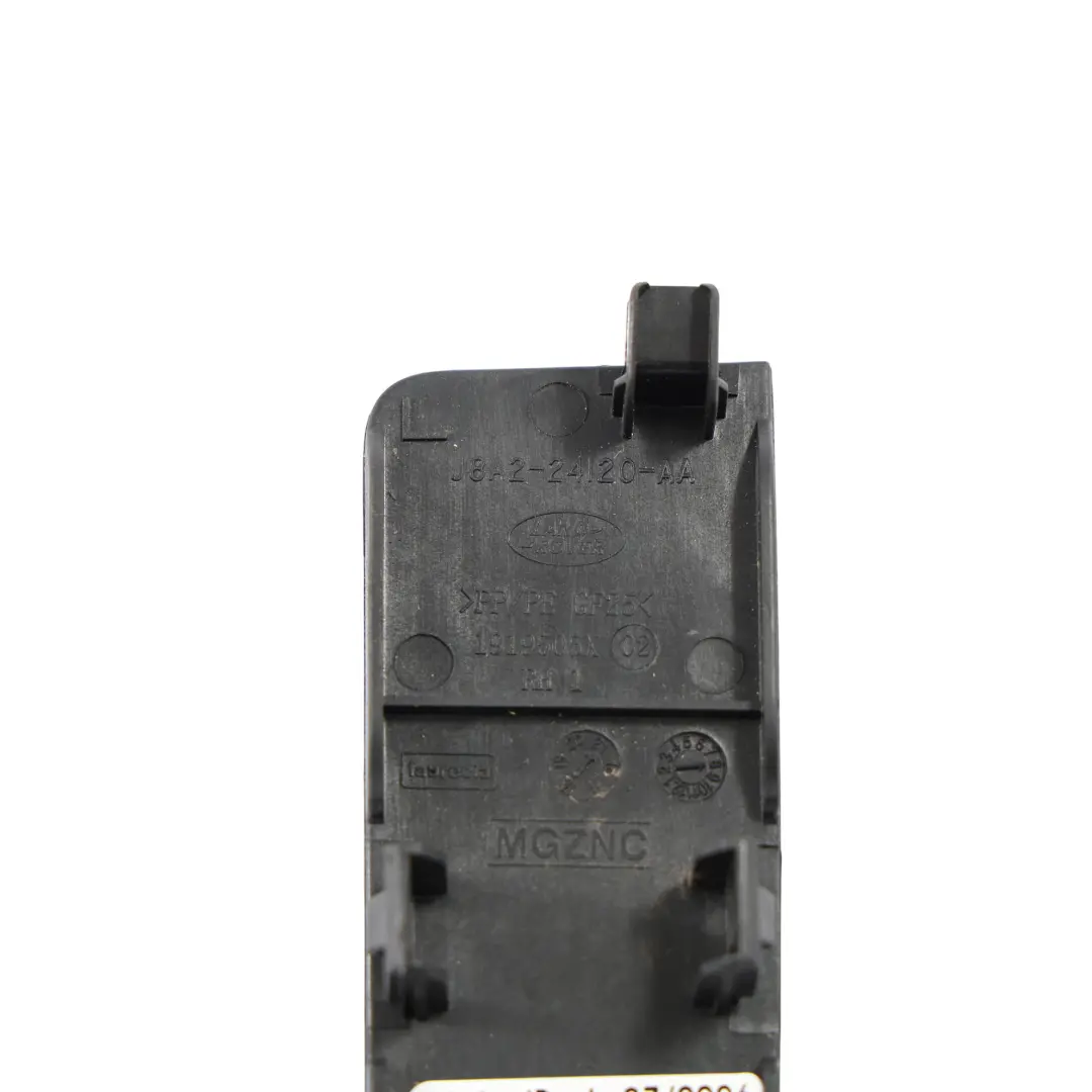 Türverkleidung Vorne Rechts für Land Rover Range Rover Velar L560 mit Teilenummer J8A2-24120-AA Land Rover Range Rover Velar L560 Türverkleidung Vorne Rechts - SKU J8A2-24120-AA - Teilenummer J8A2-24120-AA