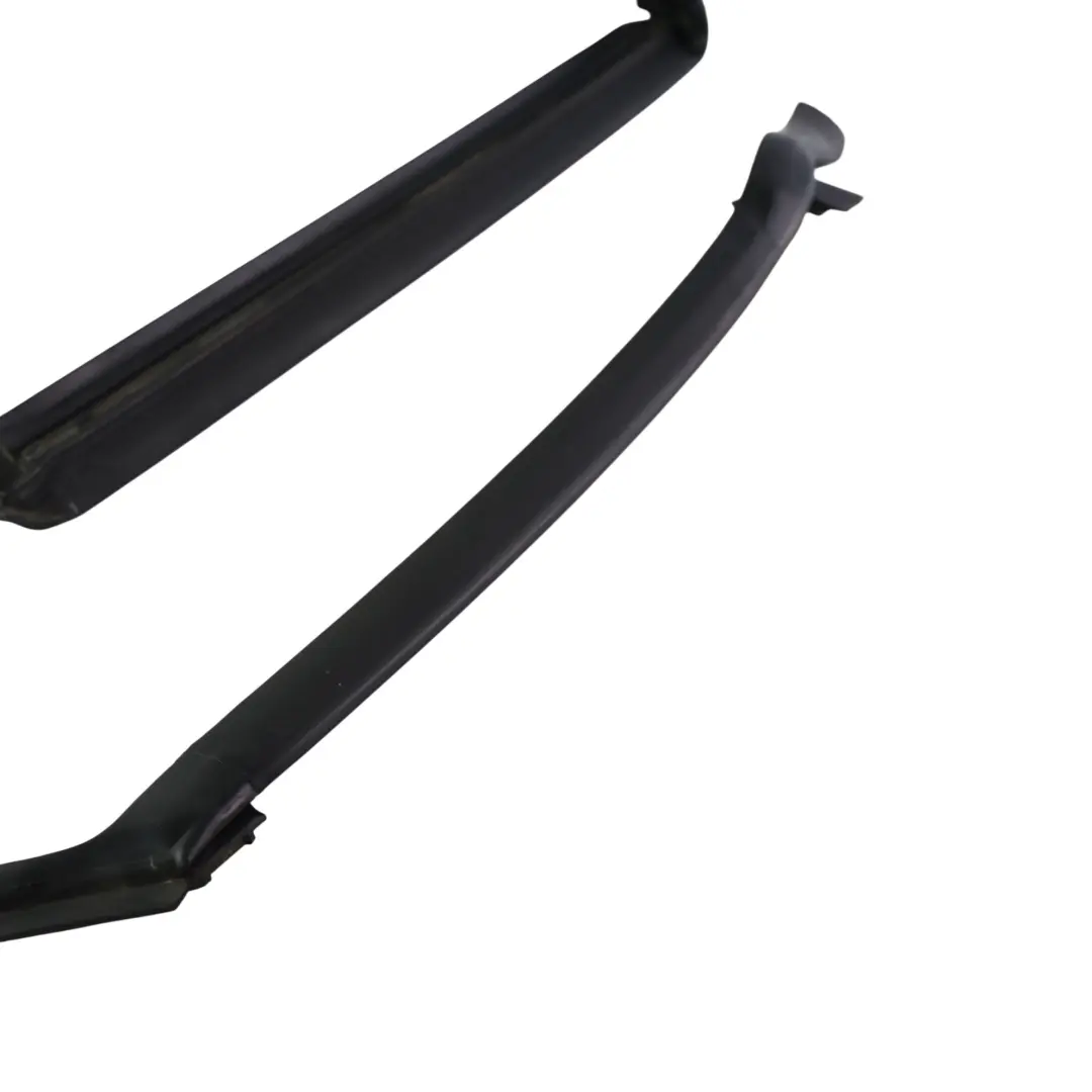 Türfenster Dichtung Hinten Links für Range Rover Velar L560 mit Teilenummer J8A2-250A21-A Range Rover Velar L560 Türfenster Dichtung Hinten Links - SKU J8A2-250A21-A - Teilenummer J8A2-250A21-A