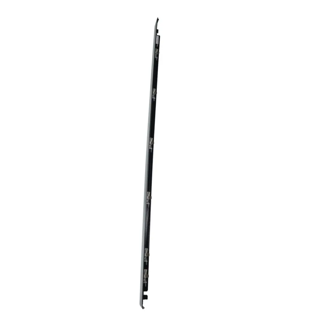 Fensterzierleiste Hinten Links für Range Rover Velar L560 mit Teilenummer J8A2-255A61-AD Range Rover Velar L560 Fensterzierleiste Hinten Links - SKU J8A2-255A61-AD - Teilenummer J8A2-255A61-AD