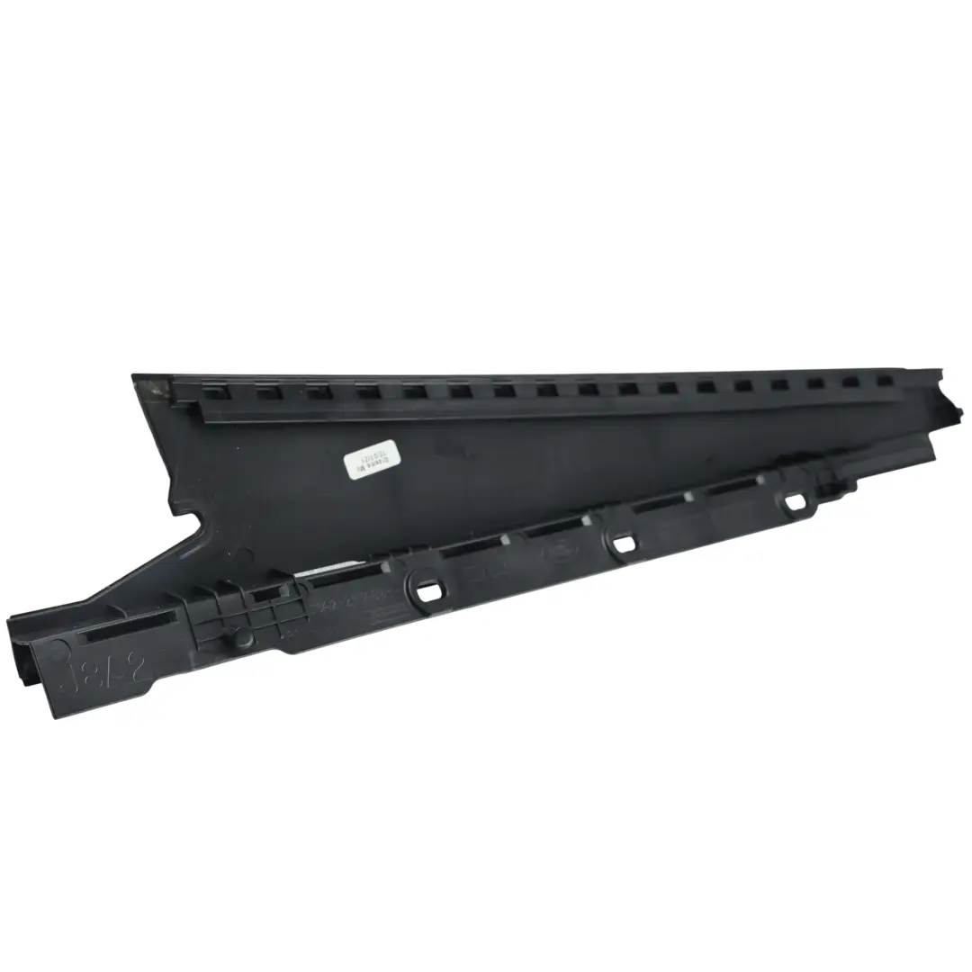 Rivestimento Montante B Post Dx per Land Rover Range Rover Velar L560 con numero di parte J8A2-255A80-A Land Rover Range Rover Velar L560 Rivestimento Montante B Post Dx - SKU J8A2-255A80-A - Numero di parte J8A2-255A80-A