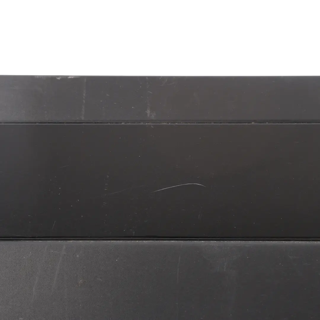 Door Moulding Trim Rear Left N/S Santorini Black - 820 to Range Rover Velar L560 with Part number LR146636 Range Rover Velar L560 Door Moulding Trim Rear Left N/S Santorini Black - 820 - SKU LR146636-SAB - Part number LR146636