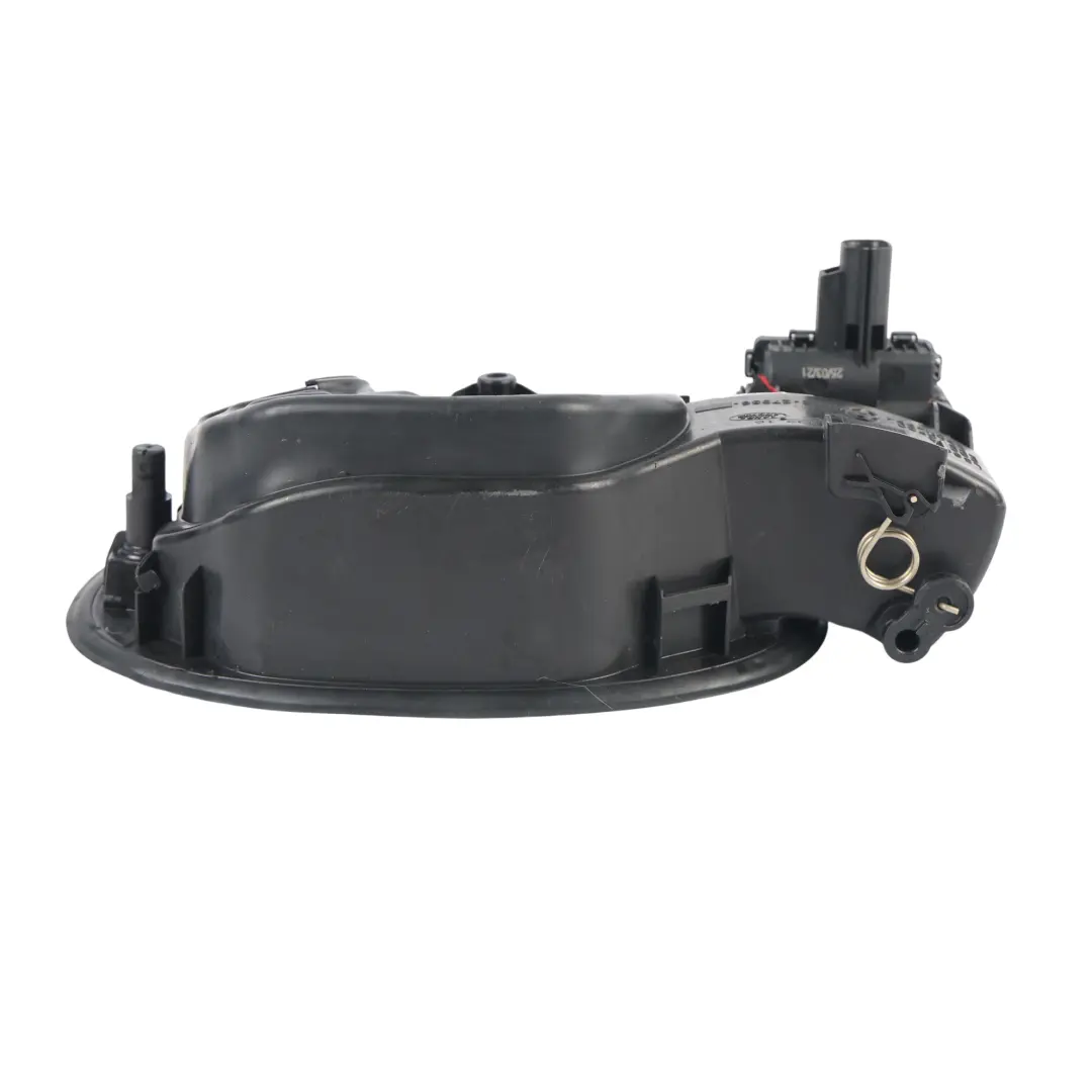 Sportello Bocchettone Serbatoio Carburante per Range Rover Velar L560 con numero di parte J8A2 Range Rover Velar L560 Sportello Bocchettone Serbatoio Carburante - SKU J8A2-27936 - Numero di parte J8A2