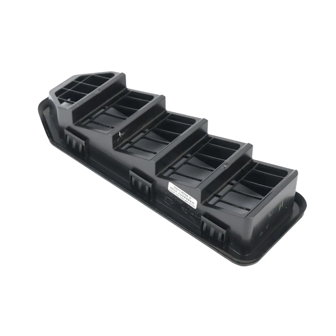 Land Rover Velar L560 Rejilla Aire Trasera Izq Der - SKU J8A2-280B62-AA - Número de pieza J8A2-280B62-AA