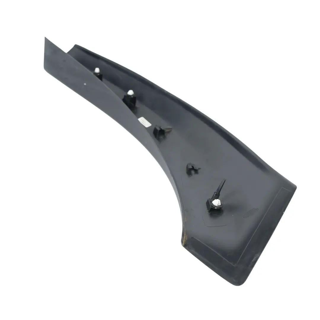 Land Rover Velar L560 Garniture Passage de Roue Arrière Droit - SKU J8A2-28370-AD - Numéro de pièce J8A2-28370-AD