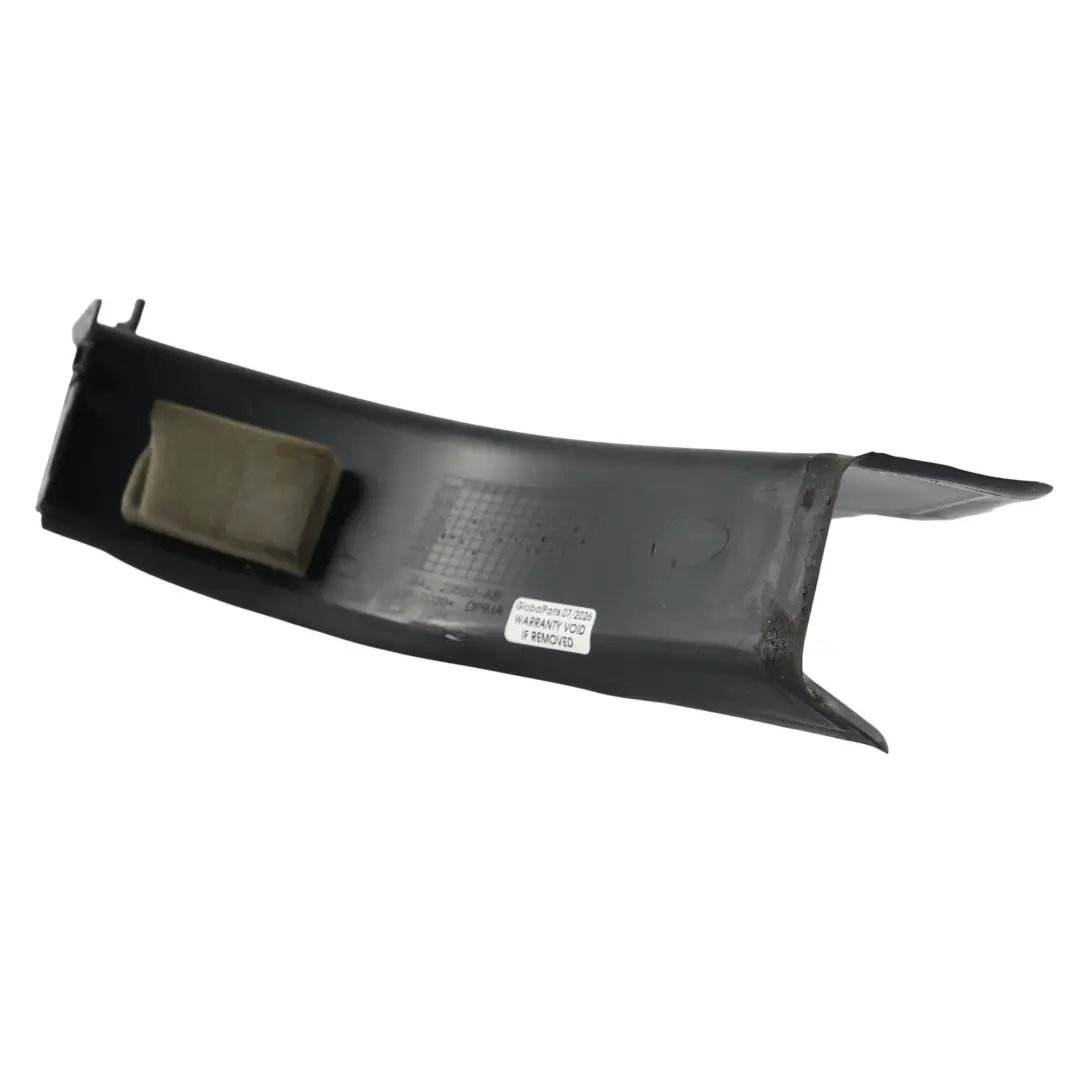 Land Rover Range Rover Velar L560 Moldura Luz Trasera Derecha - SKU J8A2-28660-AB - Número de pieza J8A2-28660-AB