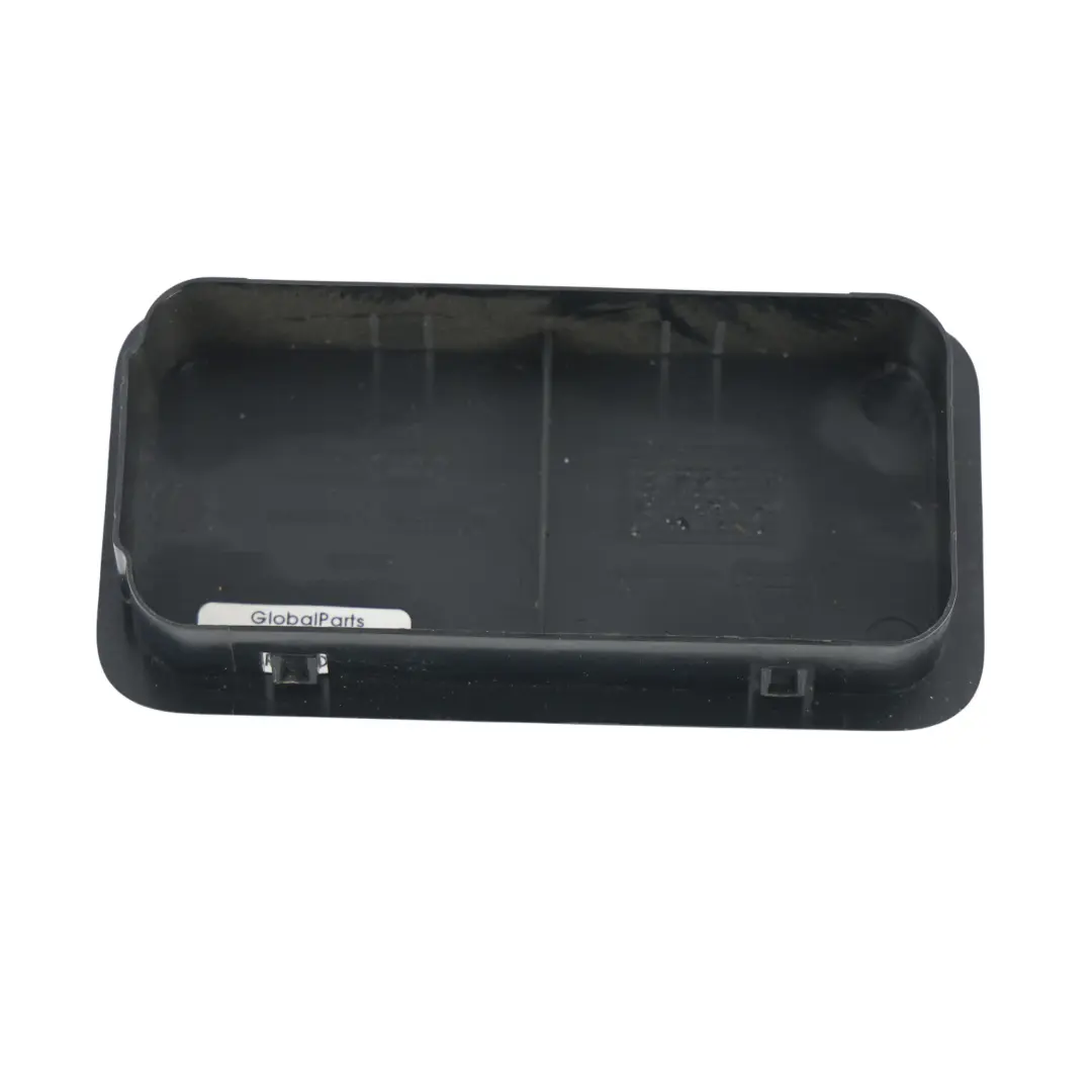 Clip Copertura Rivestimento per Land Rover Range Rover Velar L560 con numero di parte J8A2-37521-A Land Rover Range Rover Velar L560 Clip Copertura Rivestimento - SKU J8A2-37521-A - Numero di parte J8A2-37521-A