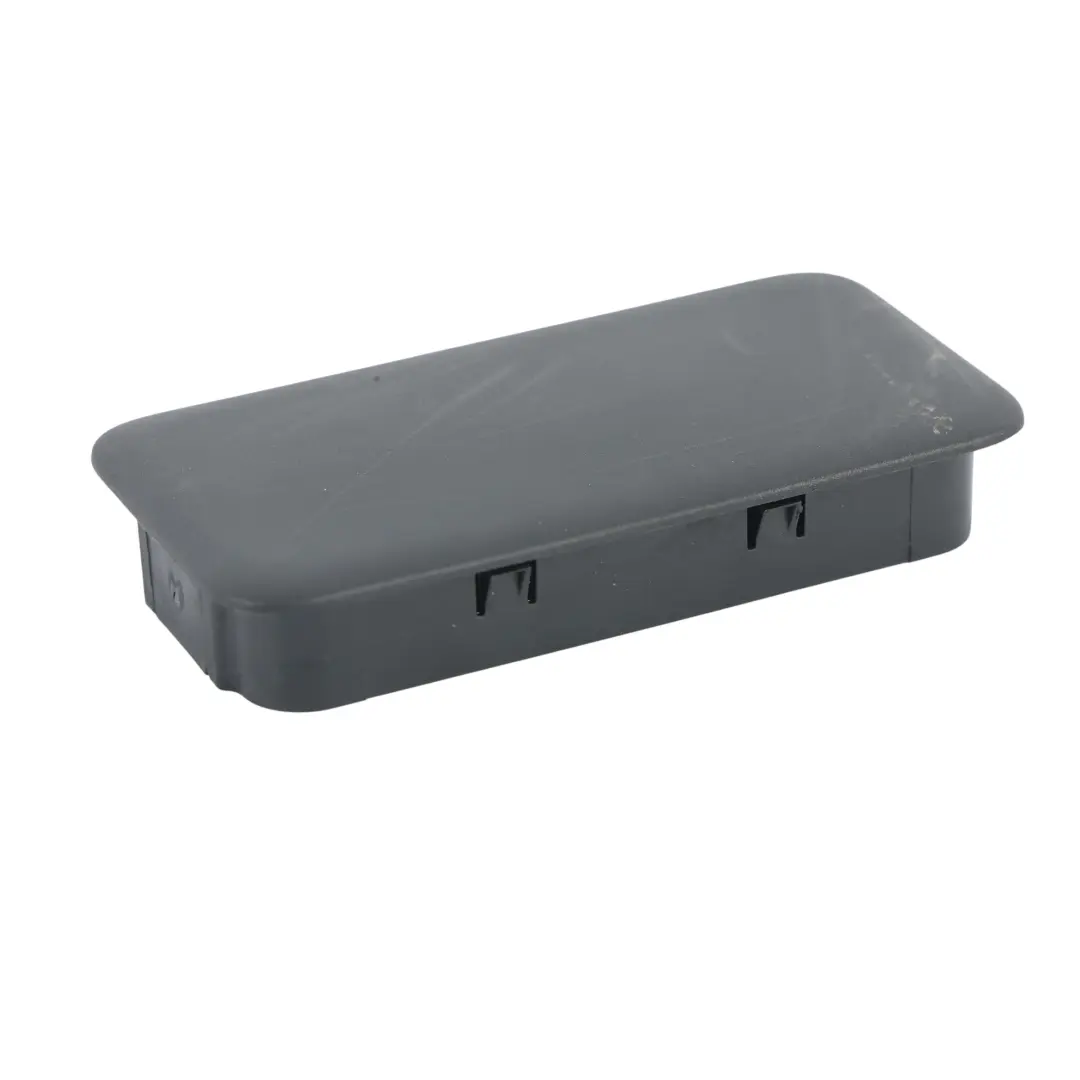 Land Rover Range Rover Velar L560 Clip Cache Garniture - SKU J8A2-37521-A - Numéro de pièce J8A2-37521-A