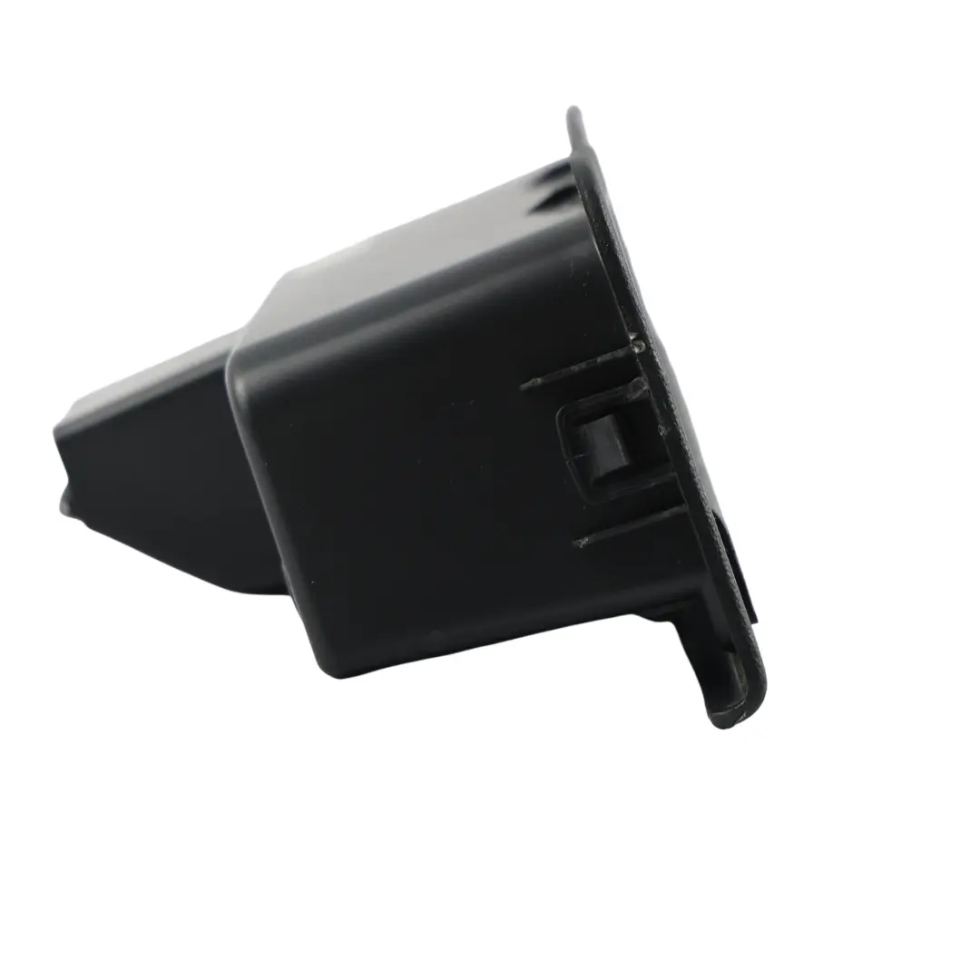 Land Rover Range Rover Velar L560 Heckklappe Innengriff - SKU J8A2-434A42-AC - Teilenummer J8A2-434A42-AC