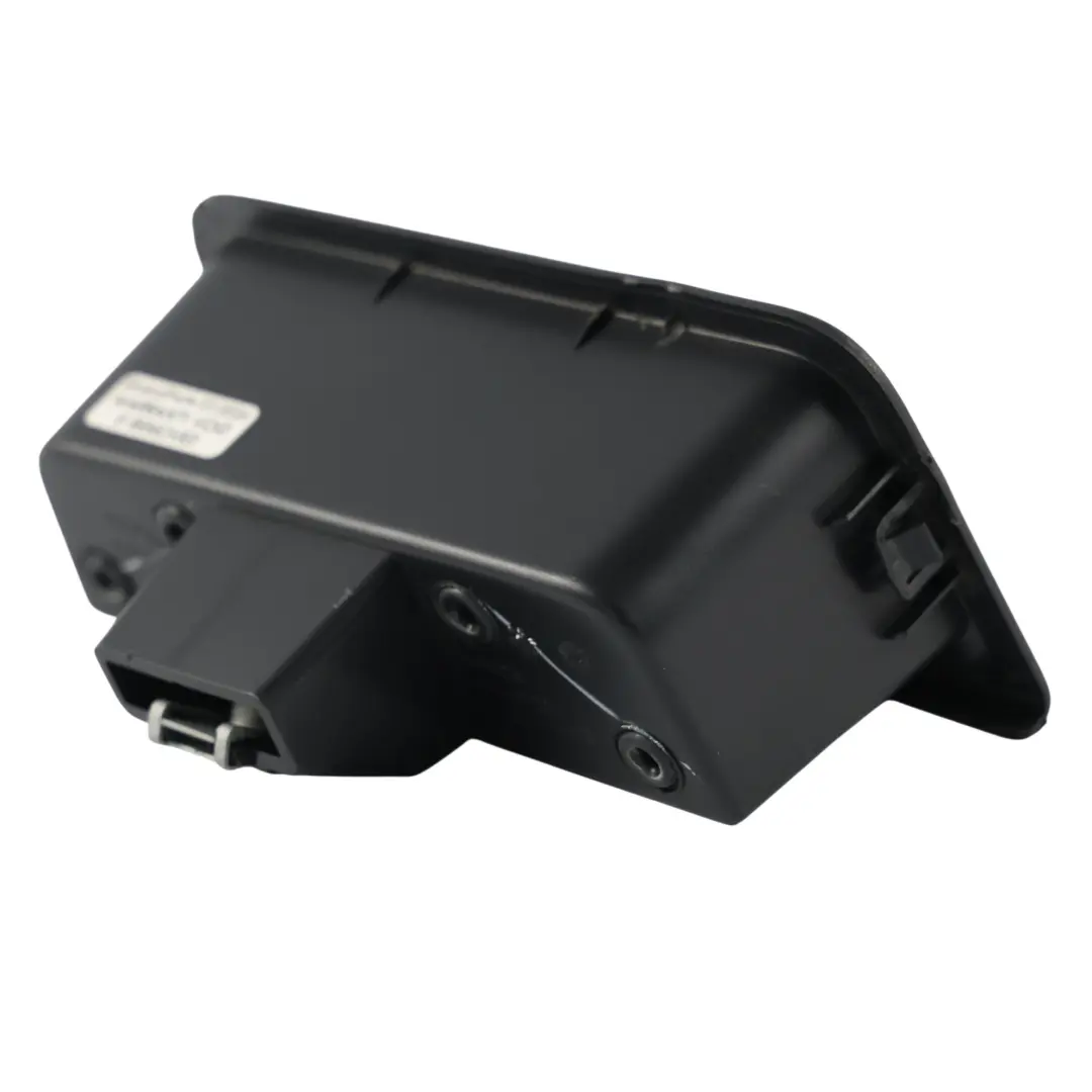 Uchwyt Klapy Bagażnika do Land Rover Range Rover Velar L560 o numerze J8A2-434A42-AC Land Rover Range Rover Velar L560 Uchwyt Klapy Bagażnika - SKU J8A2-434A42-AC - Numer Części J8A2-434A42-AC