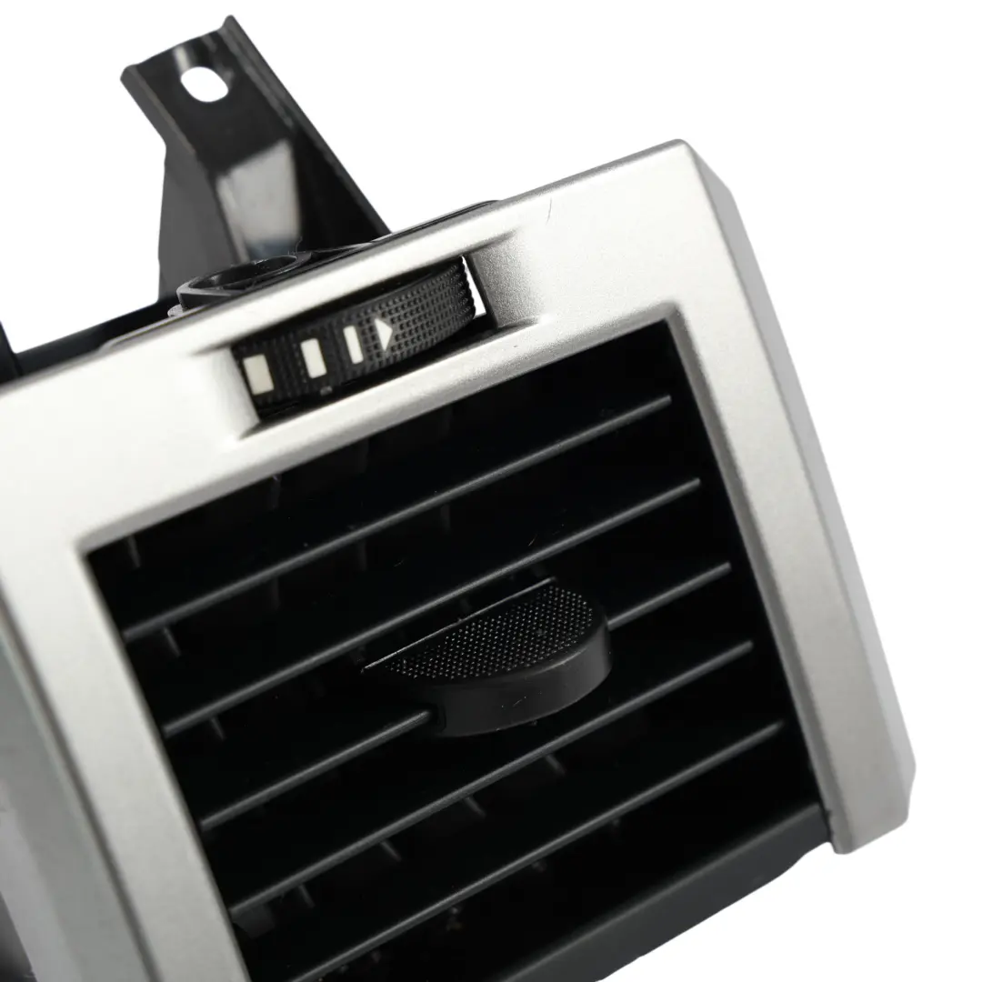 Rejilla Aire Izquierda para Land Rover Range Rover Sport L320 con número de pieza JBD500190 Land Rover Range Rover Sport L320 Rejilla Aire Izquierda - SKU JBD500190 - Número de pieza JBD500190