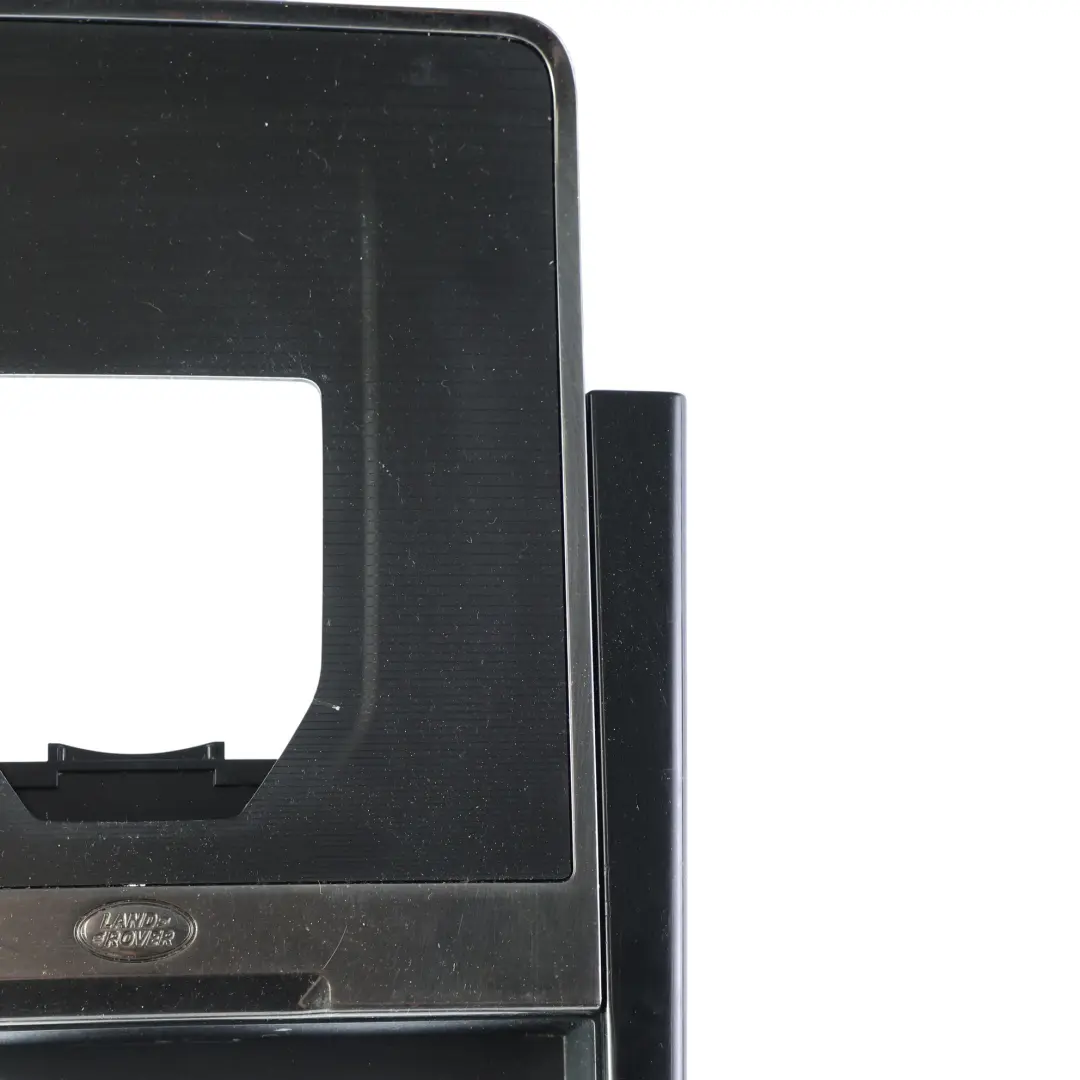 Consola Central Portavasos Tapa para Land Rover Range Rover Evoque L551 con número de pieza K8D2-045K98-A Land Rover Range Rover Evoque L551 Consola Central Portavasos Tapa - SKU K8D2-045K98-A - Número de pieza K8D2-045K98-A