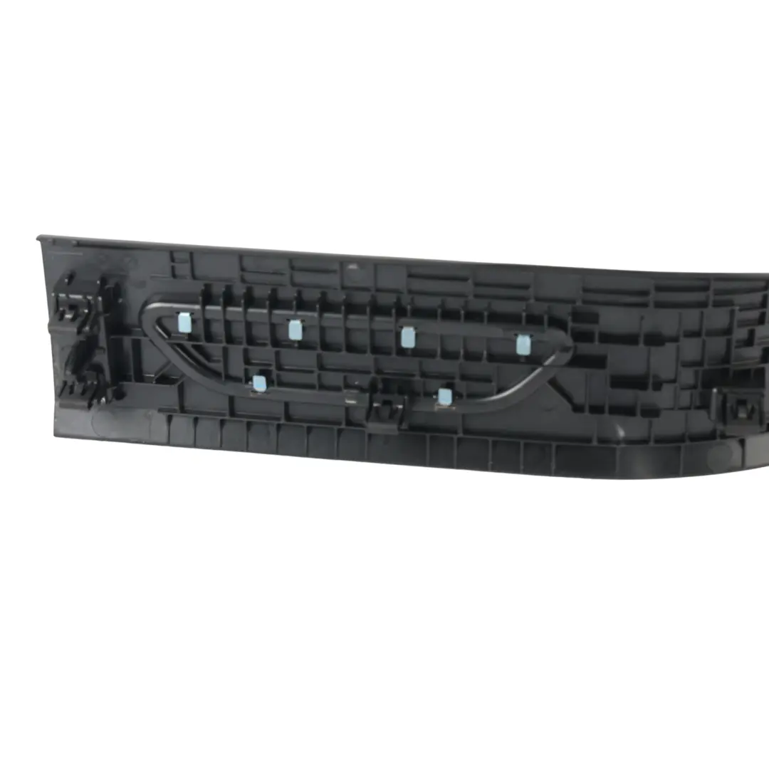 Land Rover Plaque de Seuil de Porte Arrière Droite - SKU K8D2-13244-BA8PVJ - Numéro de pièce K8D2-13244-BA8PVJ