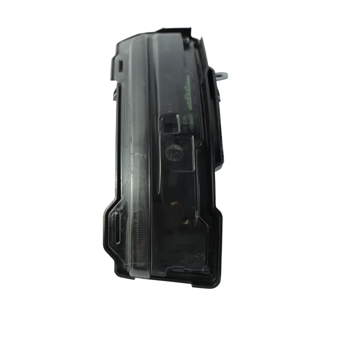 Land Rover Evoque L551 Clignotant Rétroviseur Gauche - SKU K8D2-13B382-AA-1 - Numéro de pièce K8D2-13B382-AA