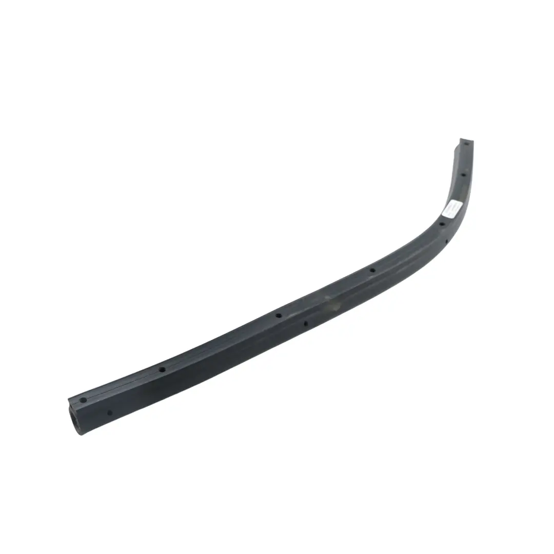 Uszczelka Lewa Prawa do Land Rover Range Rover Evoque L551 o numerze K8D2-16C824-AB Land Rover Range Rover Evoque L551 Uszczelka Lewa Prawa - SKU K8D2-16C824-AB - Numer Części K8D2-16C824-AB