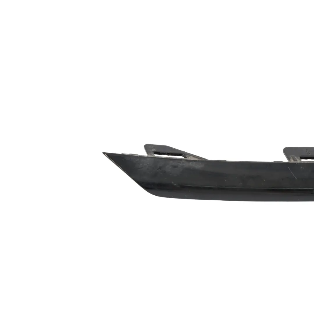 Inserto Parachoques Delantero Izquierdo para Land Rover Evoque L551 con número de pieza K8D2-17H784-A Land Rover Evoque L551 Inserto Parachoques Delantero Izquierdo - SKU K8D2-17H784-A - Número de pieza K8D2-17H784-A