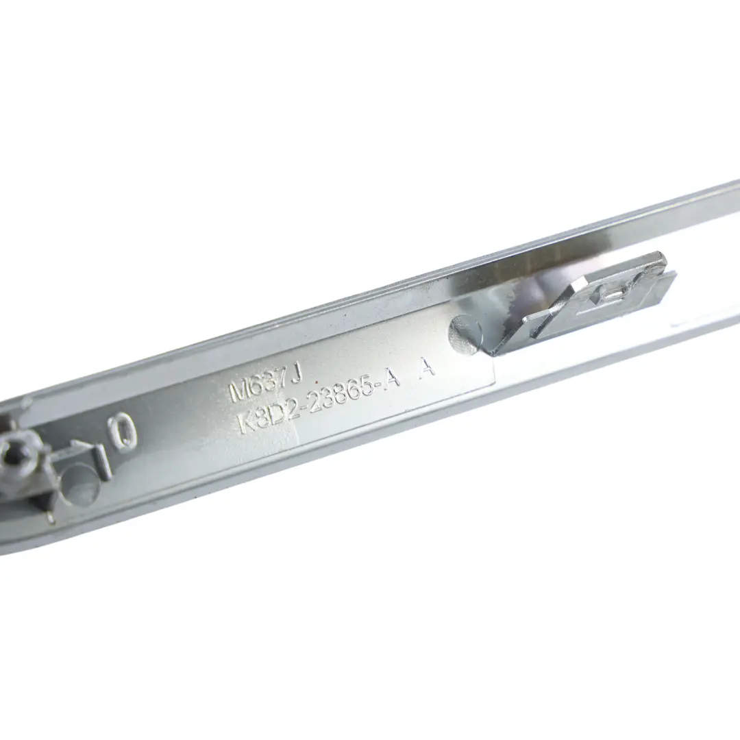 Türleiste Vorne Hinten Chrom Links A für Range Rover Evoque L551 mit Teilenummer K8D2-23865-A Range Rover Evoque L551 Türleiste Vorne Hinten Chrom Links A - SKU K8D2-23865-A - Teilenummer K8D2-23865-A