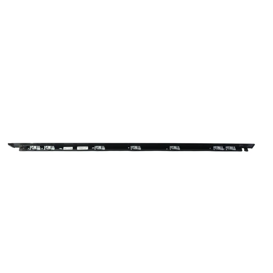 Land Rover Evoque L551 Moldura Ventana Trasera Derecha - SKU K8D2-255A60-AB - Número de pieza K8D2-255A60-AB