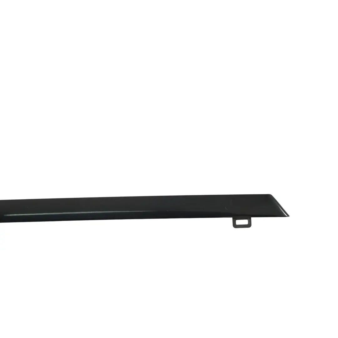 Cornice Finestrino Posteriore Sinistro per Land Rover Evoque L551 con numero di parte K8D2-255A61-AB Land Rover Evoque L551 Cornice Finestrino Posteriore Sinistro - SKU K8D2-255A61-AB - Numero di parte K8D2-255A61-AB