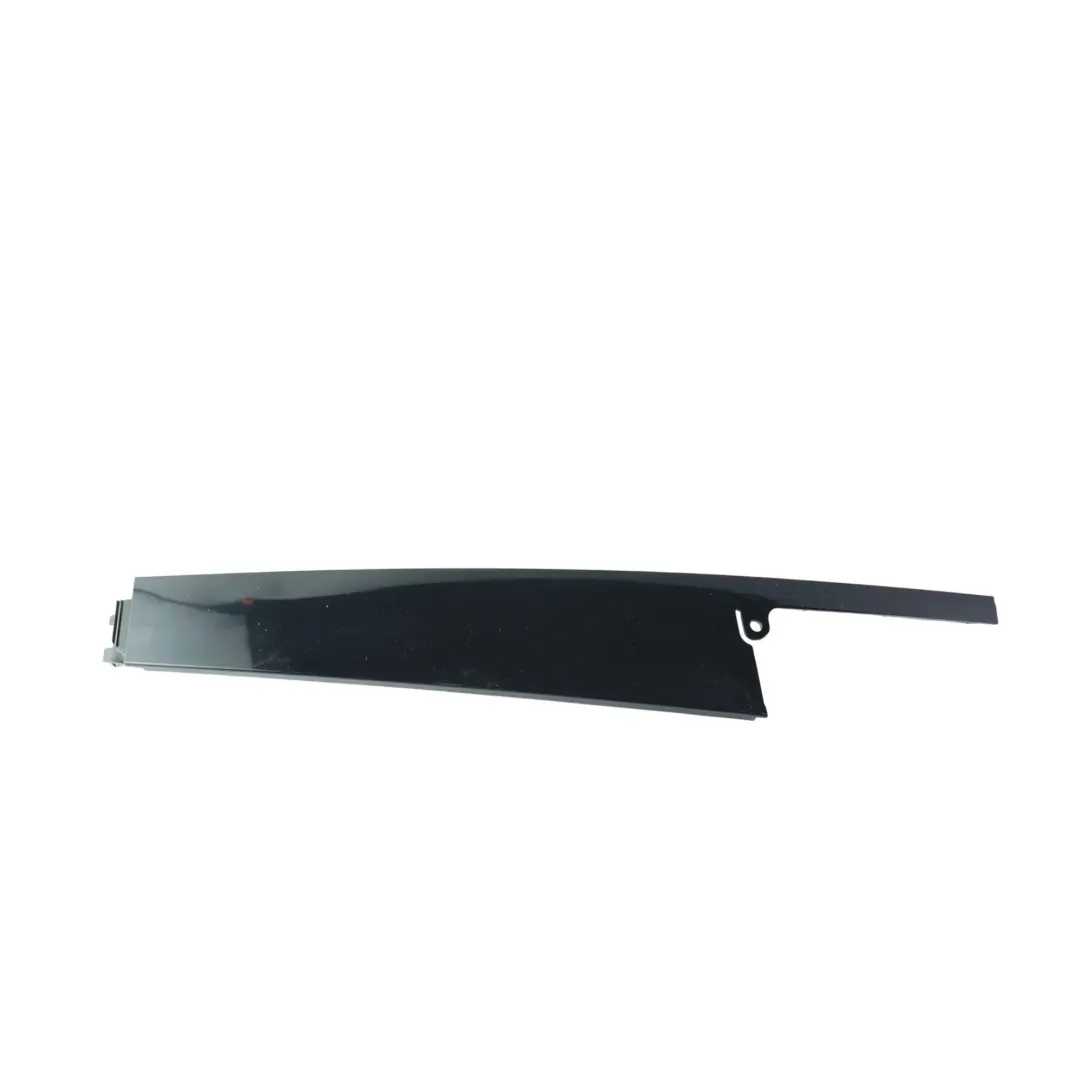 Land Rover Evoque L551 Moldura Pilar C Puerta Trasera Izquierda - SKU K8D2-255A81-AD - Número de pieza K8D2-255A81-AD