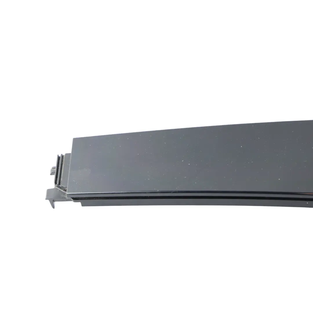 Land Rover Evoque L551 Garniture Montant C Porte Arrière Gauche - SKU K8D2-255A81-AD - Numéro de pièce K8D2-255A81-AD