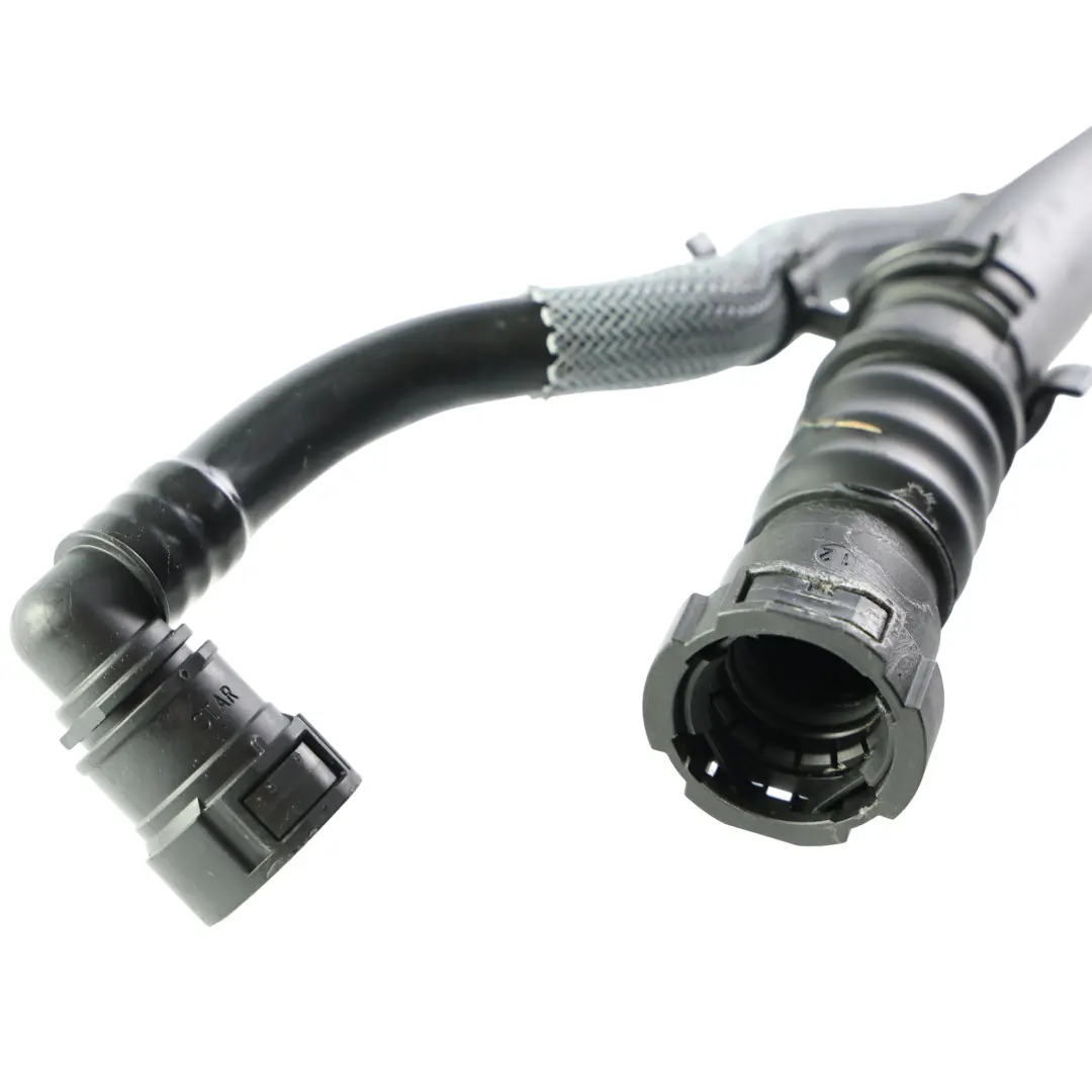 Tubo Collo Riempimento AdBlue per Land Rover Range Rover Evoque L551 con numero di parte K8D2-5J232-AD Land Rover Range Rover Evoque L551 Tubo Collo Riempimento AdBlue - SKU K8D2-5J232-AD - Numero di parte K8D2-5J232-AD