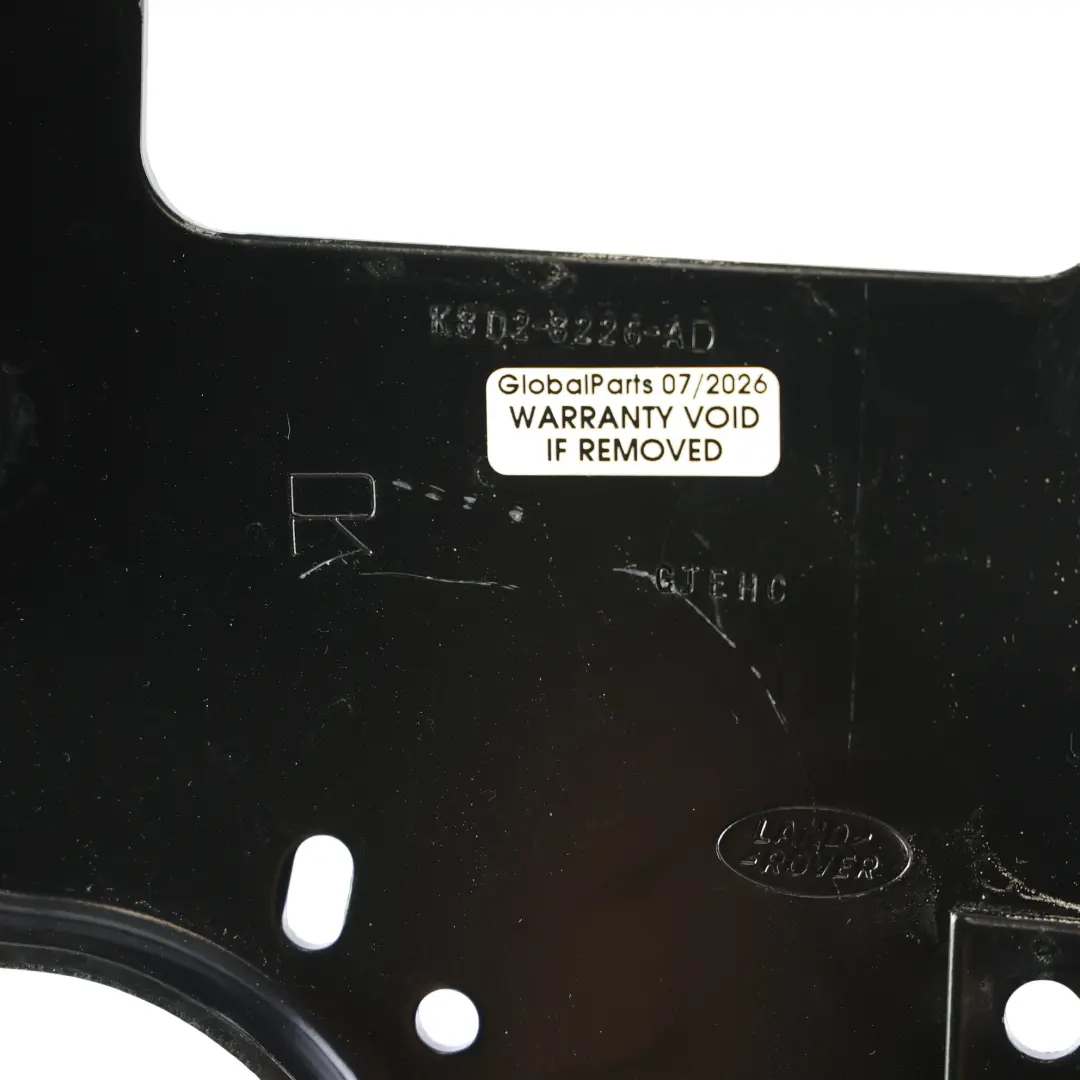 Supporto Radiatore Destro per Land Rover Range Rover Evoque L551 con numero di parte K8D2-8226-AD Land Rover Range Rover Evoque L551 Supporto Radiatore Destro - SKU K8D2-8226-AD - Numero di parte K8D2-8226-AD