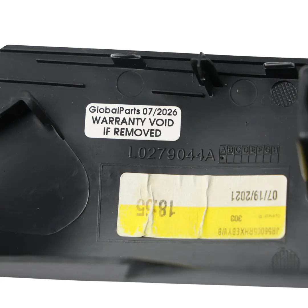 Land Rover Range Rover Velar L560 Kofferraum D-Säule Leiste 12V Rechts - SKU L0279044A - Teilenummer L0279044A