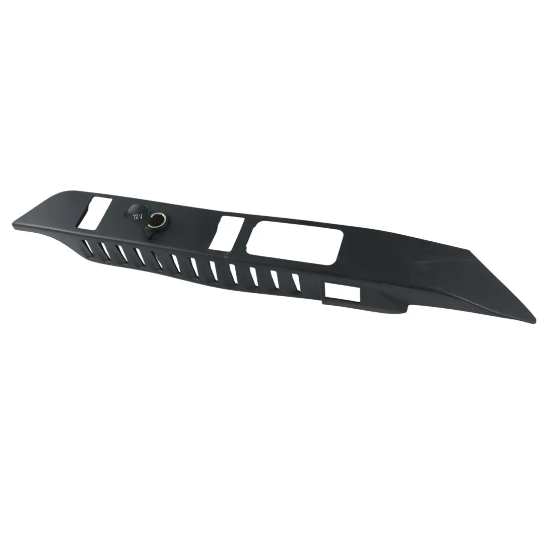 Land Rover Range Rover Velar L560 Kofferraum D-Säule Leiste 12V Rechts - SKU L0279044A - Teilenummer L0279044A