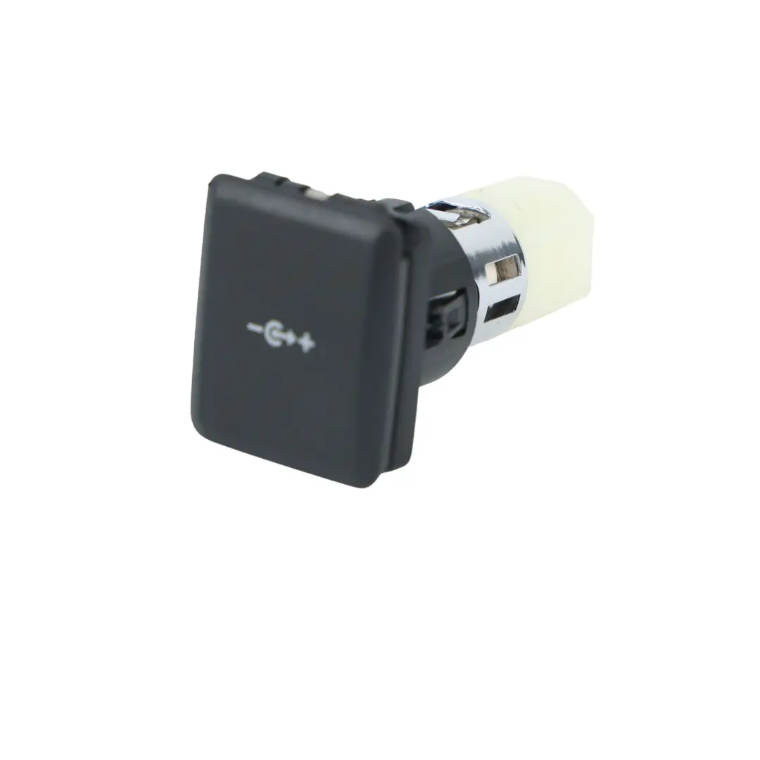 Land Rover Velar L560 Encendedor Toma Corriente Embellecedor - SKU L8B2-15K040-CA - Número de pieza L8B2-15K040-CA