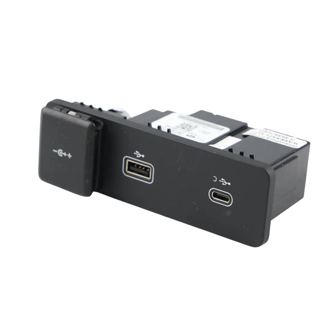 Range Rover Evoque L551 USB Typ C Ladeanschluss Buchse - SKU L8B2-19E110-CC - Teilenummer L8B2-19E110-CC