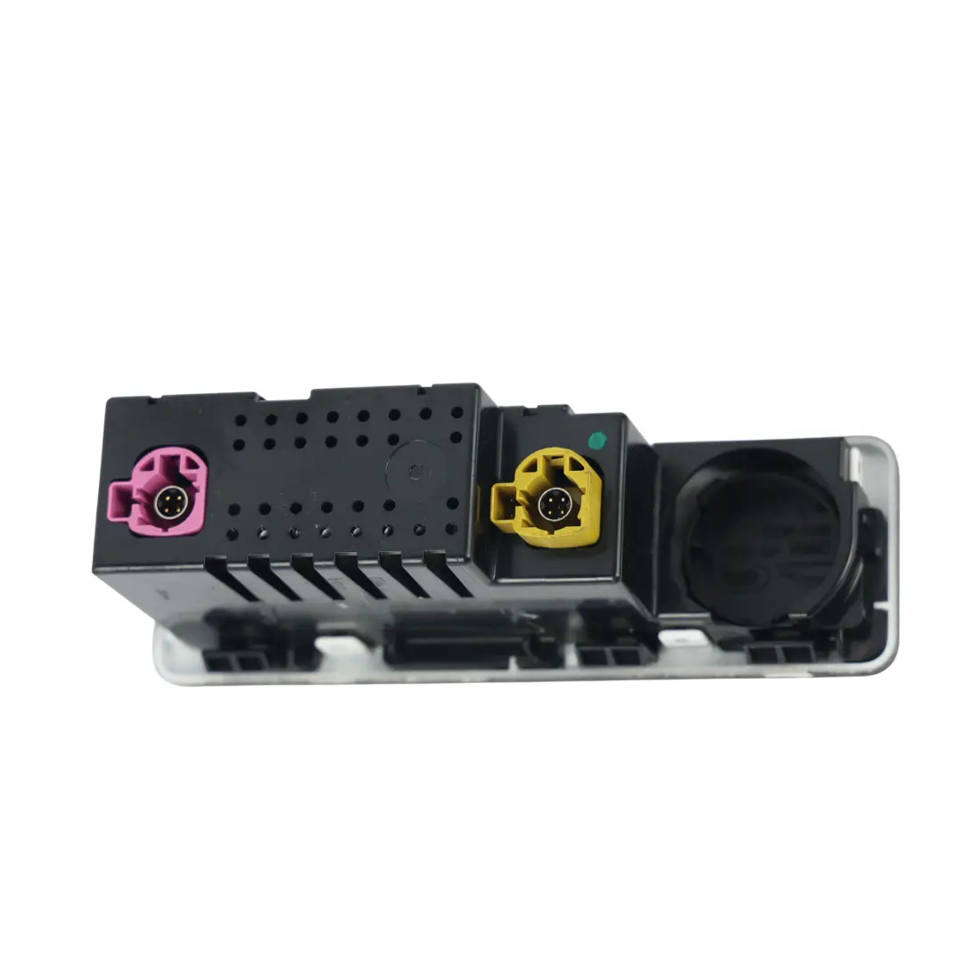 Puerto USB Encendedor Salpicadero para Land Rover Velar L560 con número de pieza L8B2-19E110-CD Land Rover Velar L560 Puerto USB Encendedor Salpicadero - SKU L8B2-19E110-CD - Número de pieza L8B2-19E110-CD