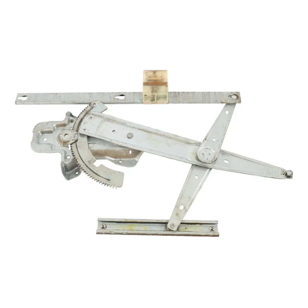 Meccanismo Alzacristallo Anteriore Destro per Land Rover Discovery 2 L318 con numero di parte LR006373 Land Rover Discovery 2 L318 Meccanismo Alzacristallo Anteriore Destro - SKU LR006373 - Numero di parte LR006373