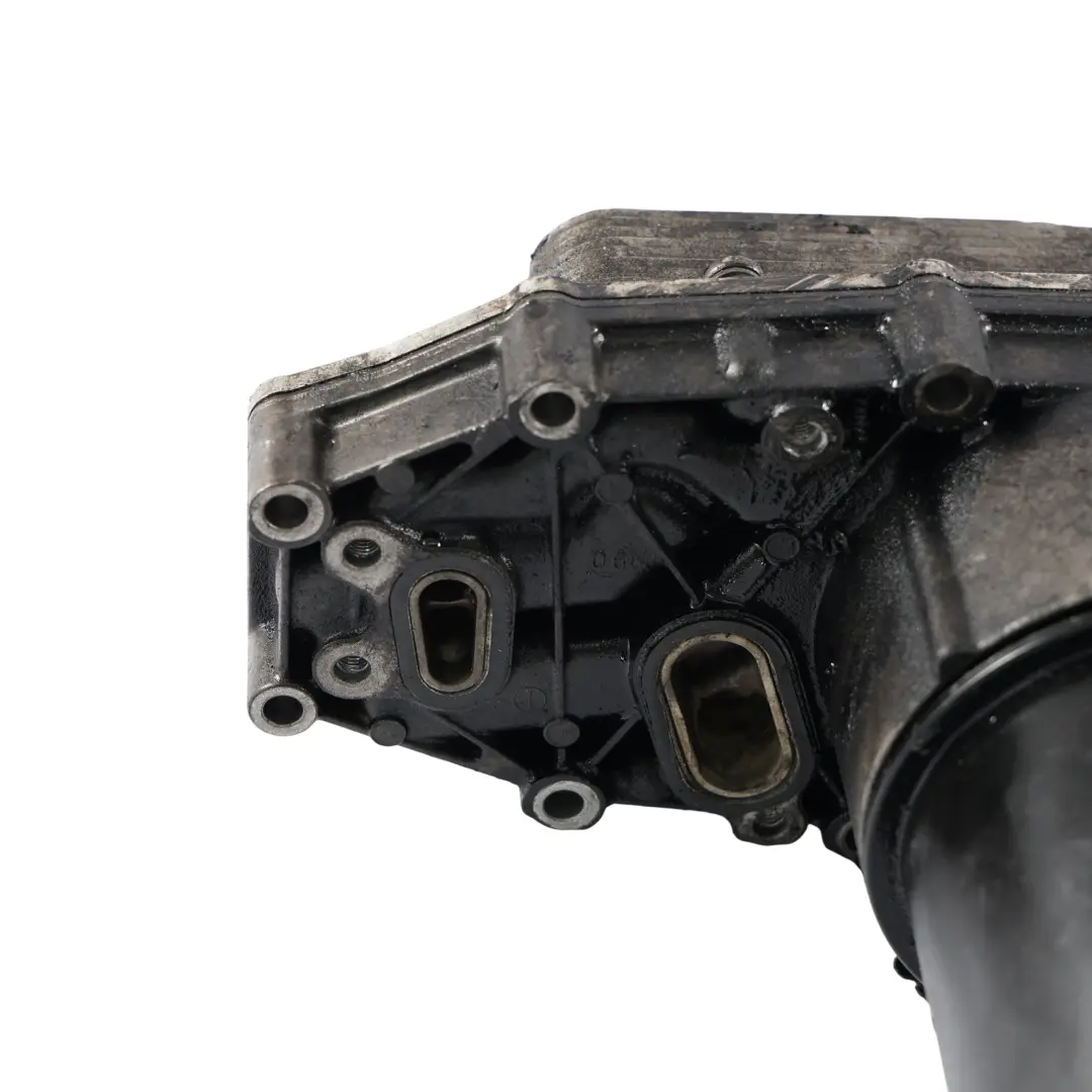 Motorölkühler Filtergehäuse für Land Rover Discovery 3 L319 2.7 TDV6 mit Teilenummer LR009570 Land Rover Discovery 3 L319 2.7 TDV6 Motorölkühler Filtergehäuse - SKU LR009570 - Teilenummer LR009570