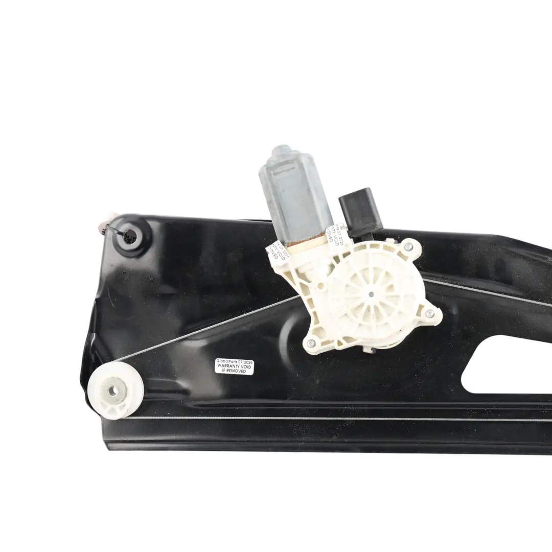 Door Window Regulator Lifter Motor Right O/S to Range Rover L322 Rear with Part number LR011323 Range Rover L322 Rear Door Window Regulator Lifter Motor Right O/S - SKU LR011323 - Part number LR011323